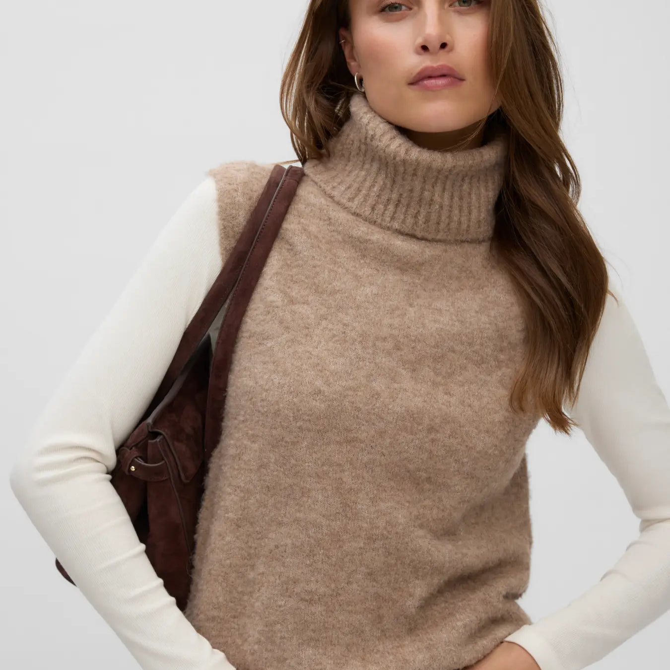 VM EVERLEE ROLLNECK VEST - SILVER MINK