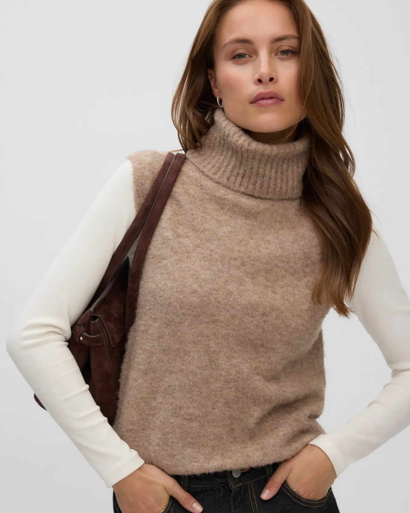 VM EVERLEE ROLLNECK VEST - SILVER MINK