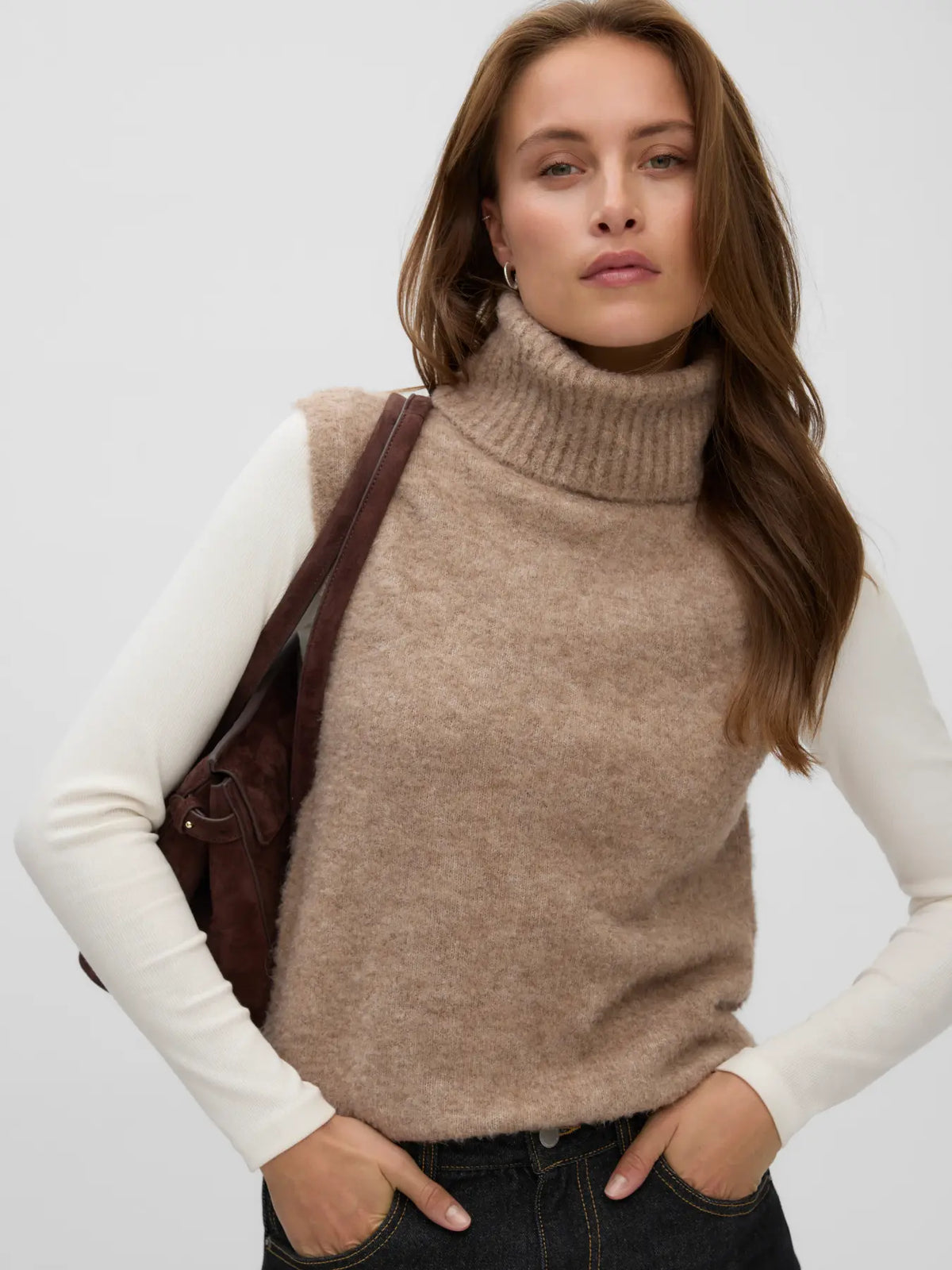 VM EVERLEE ROLLNECK VEST - SILVER MINK