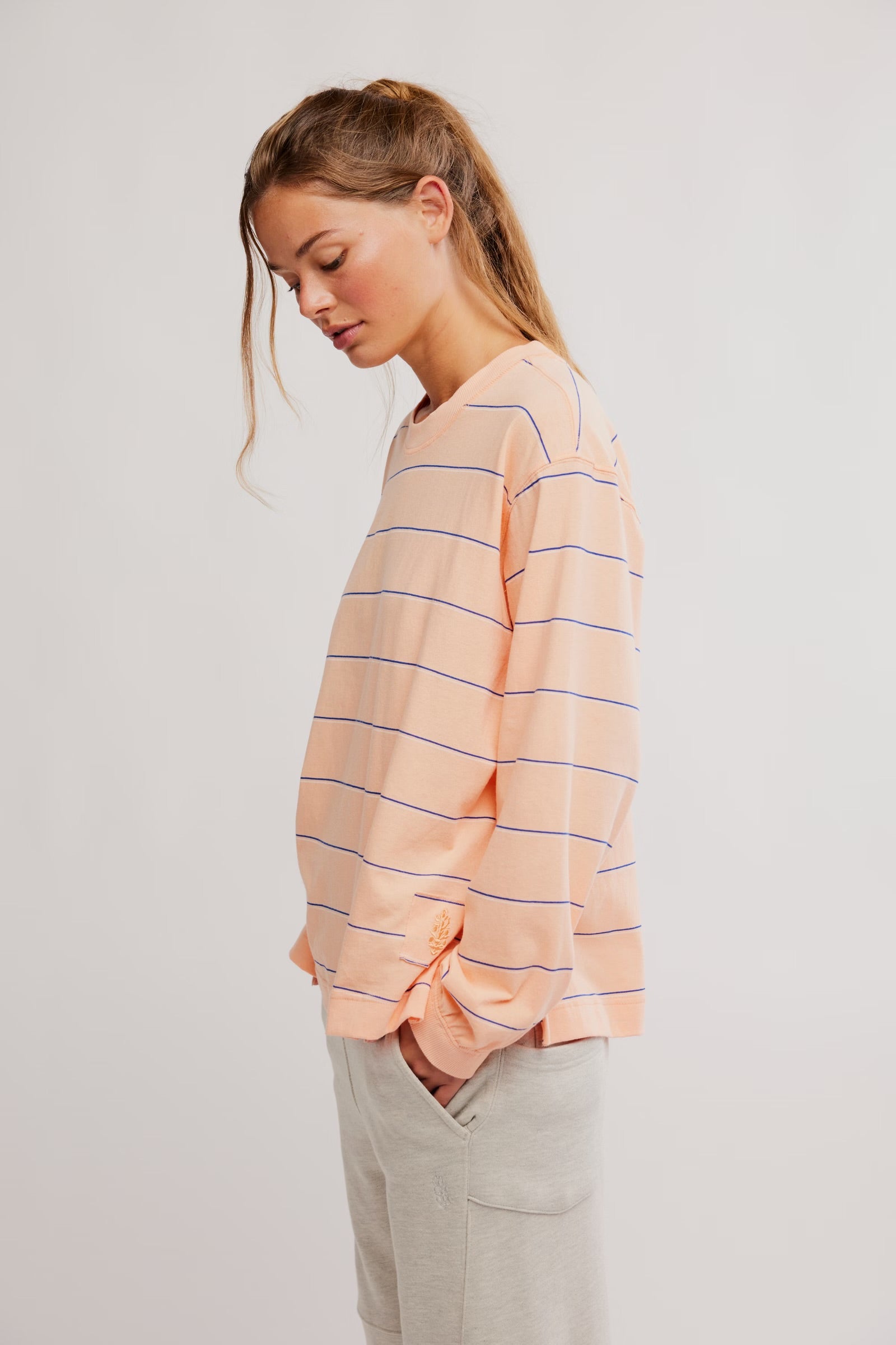 FREE PEOPLE HUSTLE LAYER TOP - AWNING STRIPE PEACH