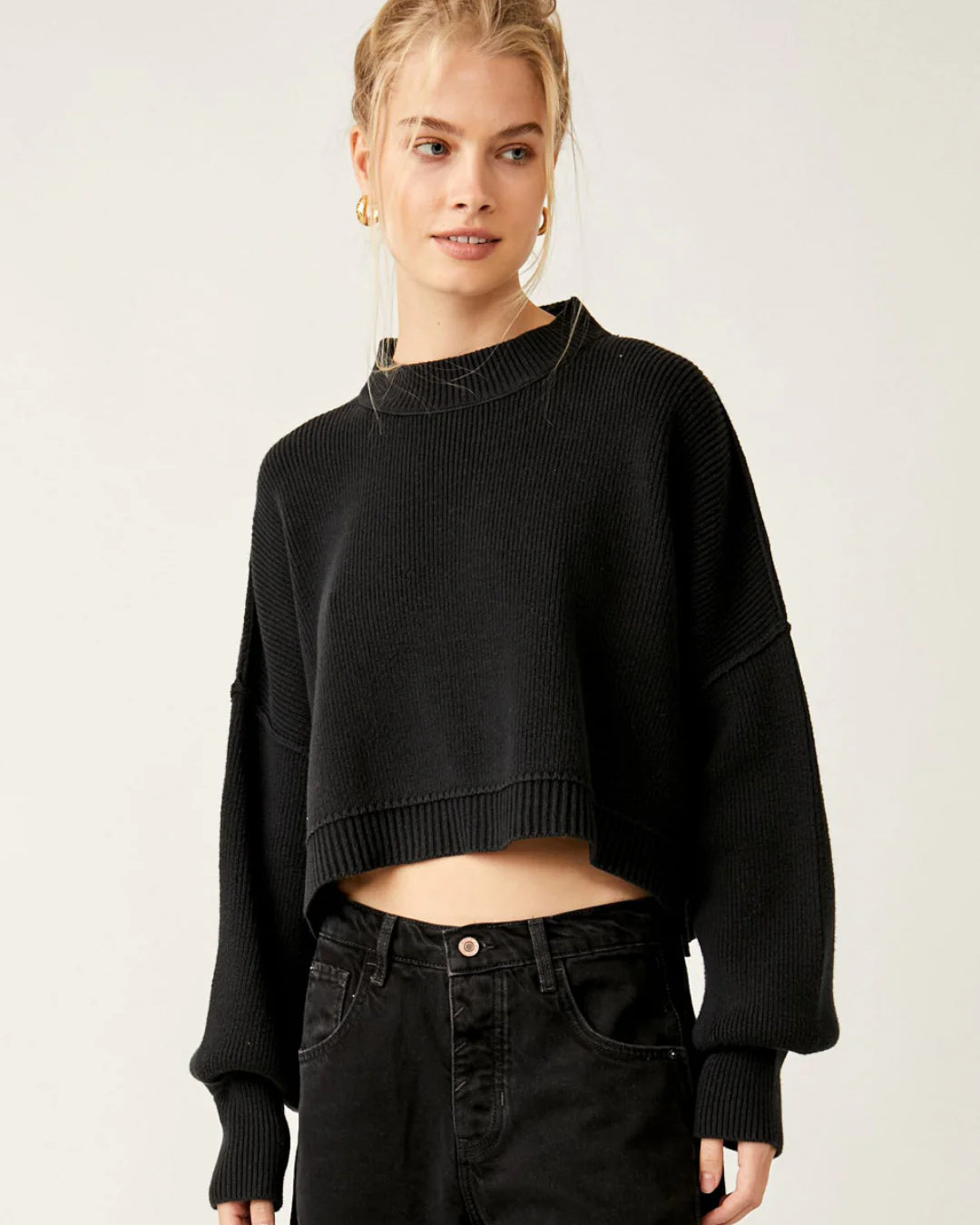 FREE PEOPLE EASY STREET CROP PULLOVER - BLACK