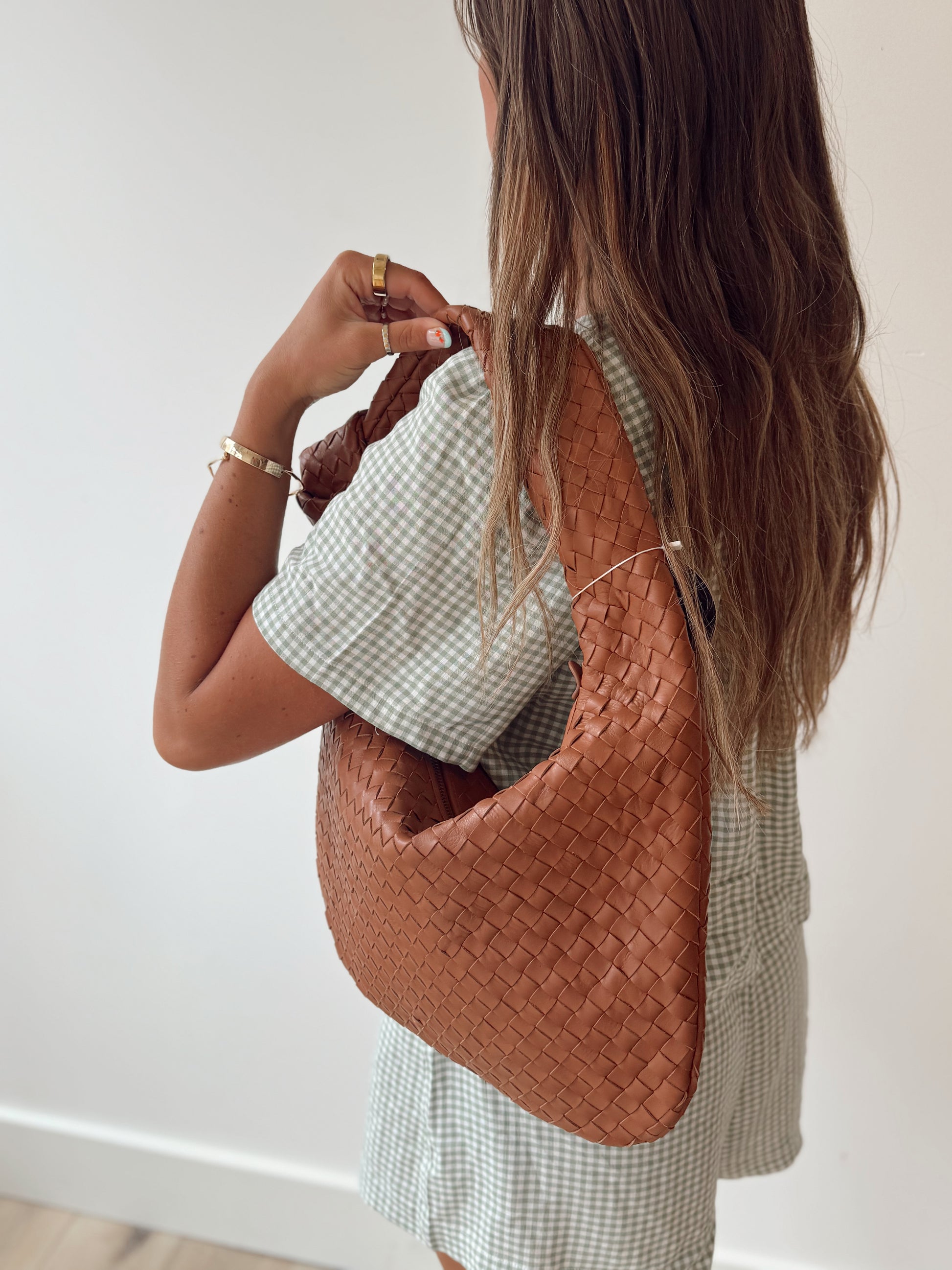 RISA ZAR HAND WOVEN BAG - TAN