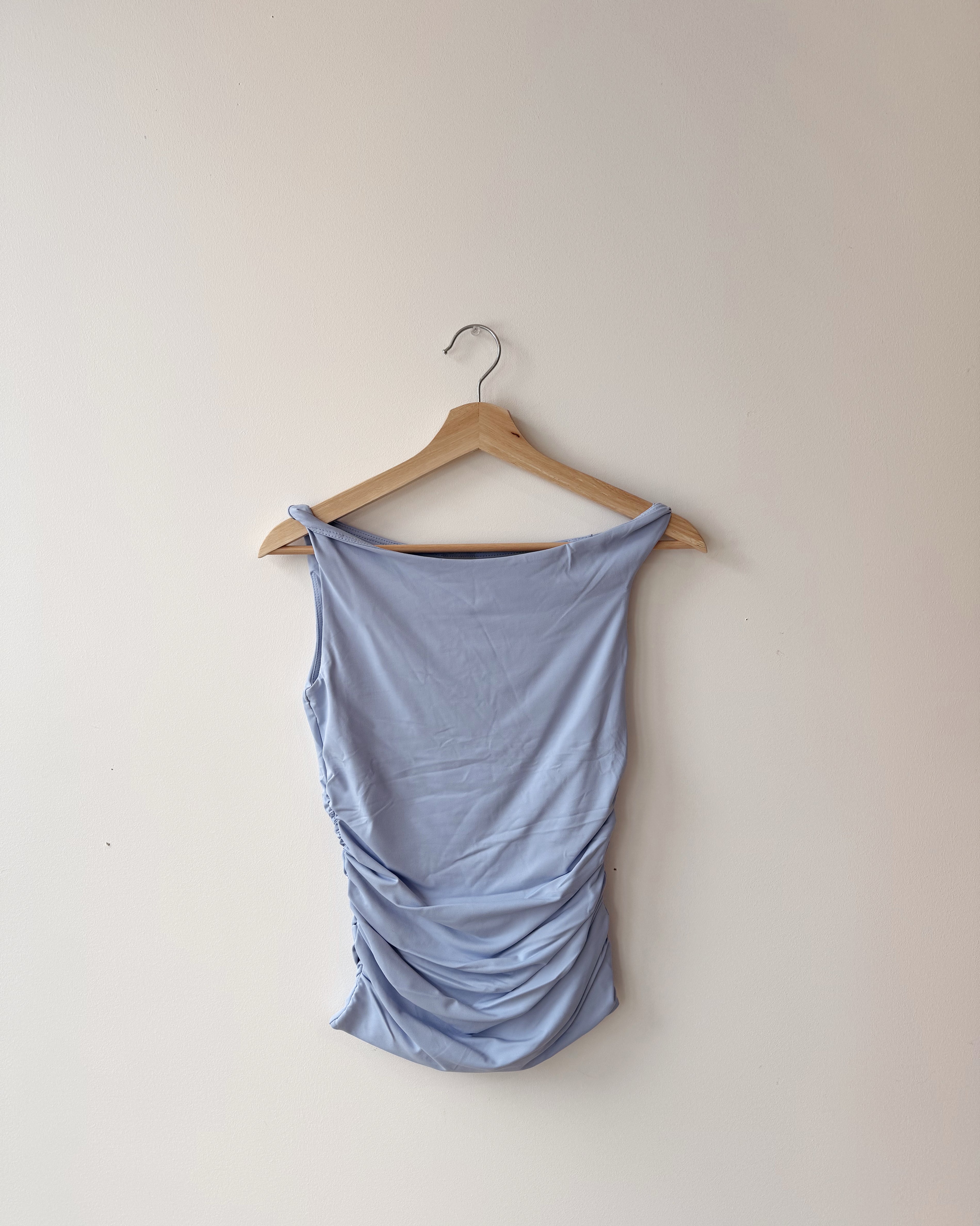 CHARLOTTE RUCHED TOP - PERRI BLUE