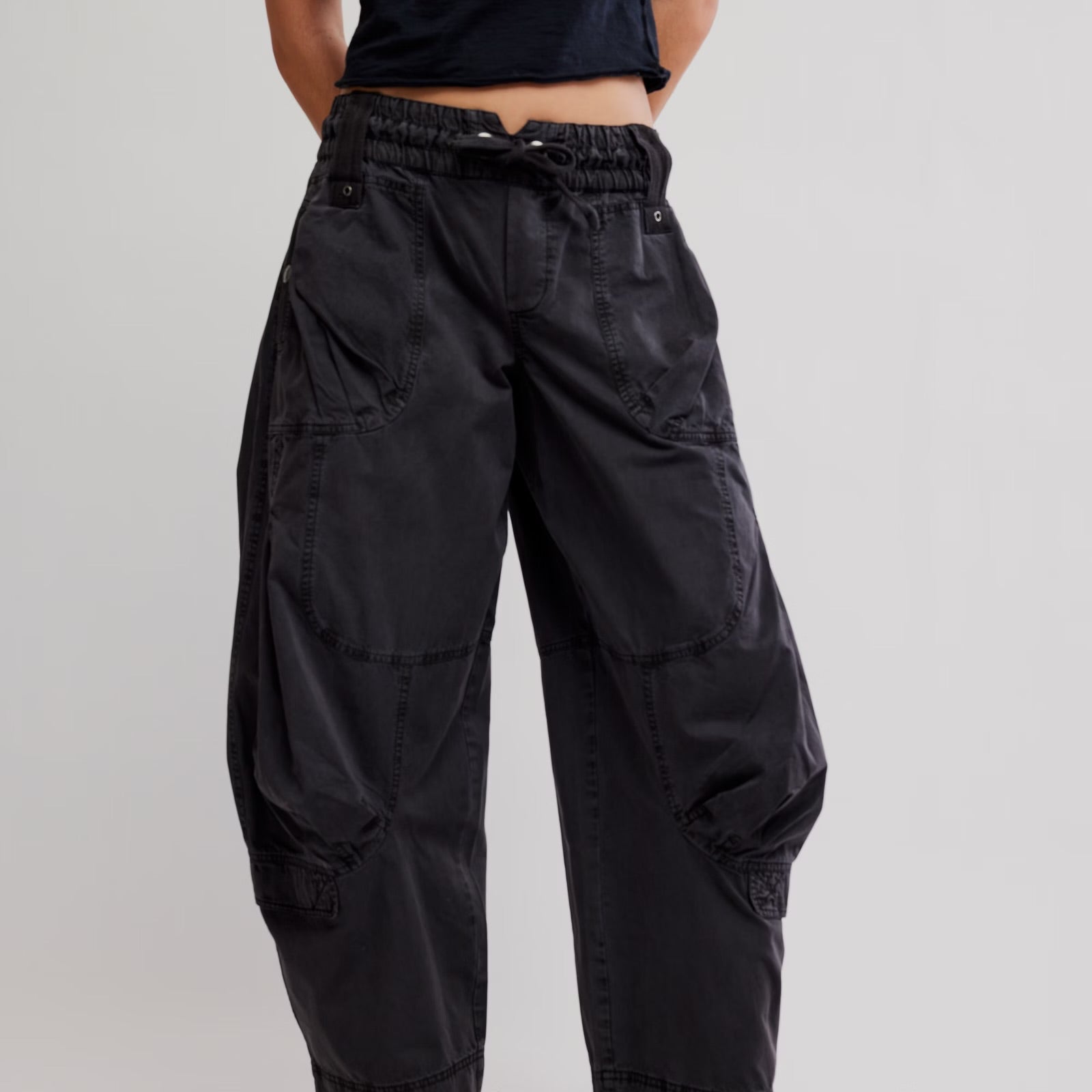 *PRE ORDER* FREE PEOPLE ONSET PARACHUTE PANT - BLACK SAND