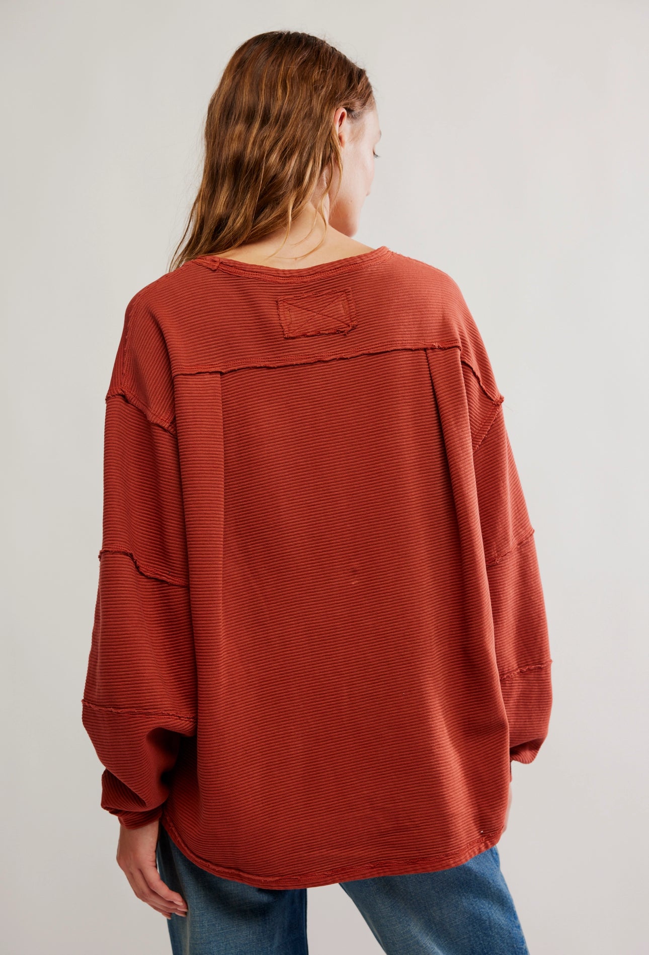 FREE PEOPLE TOTAL ECLIPSE TEE - SPICED RUM