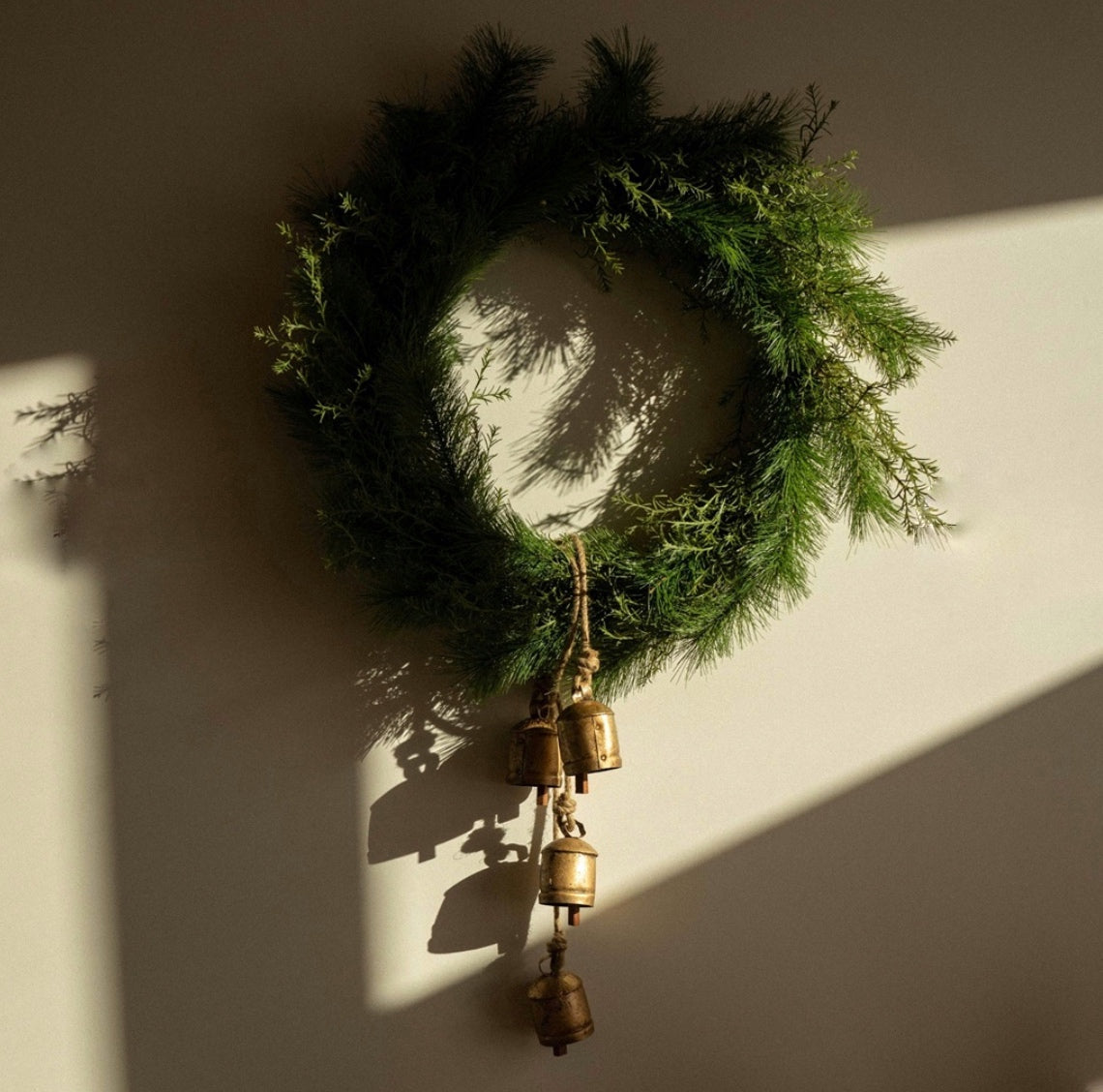FORAGED PINE WREATH - PINE