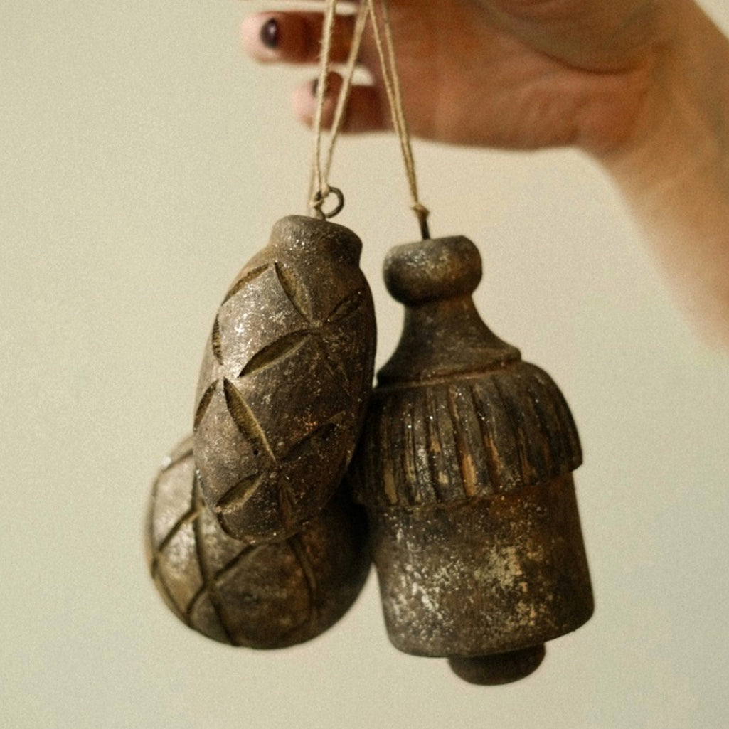 WOODEN TASSEL ORNAMENT - BROWN