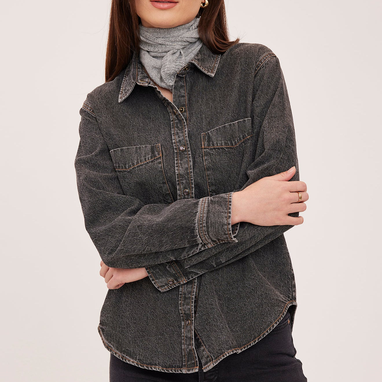 GENTLE FAWN GRIFFON BUTTON DOWN - BLACK WASH