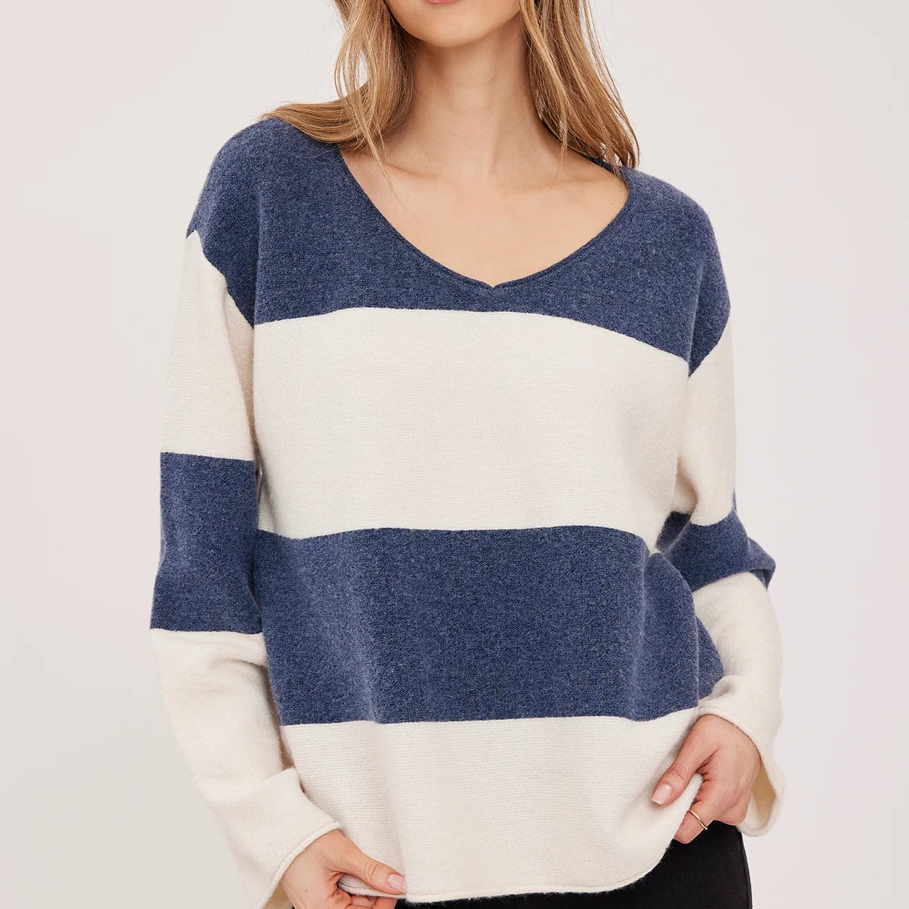 GENTLE FAWN ANNALISE V NECK SWEATER - NAVY STRIPE