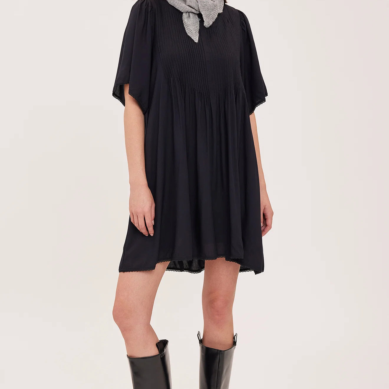 GENTLE FAWN HEIDI DRESS - BLACK