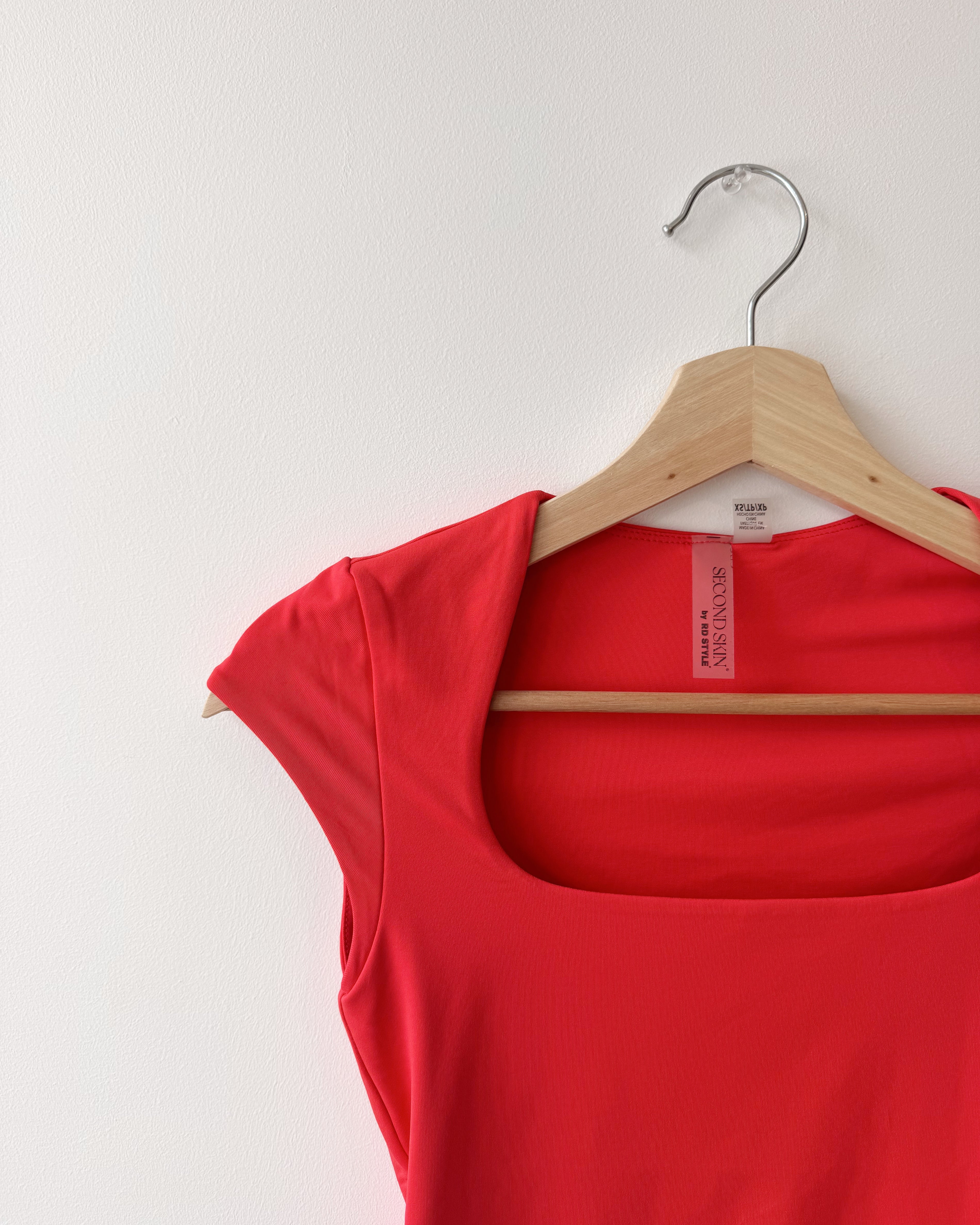 TIARA CAP SLEEVE TOP - CHERRY