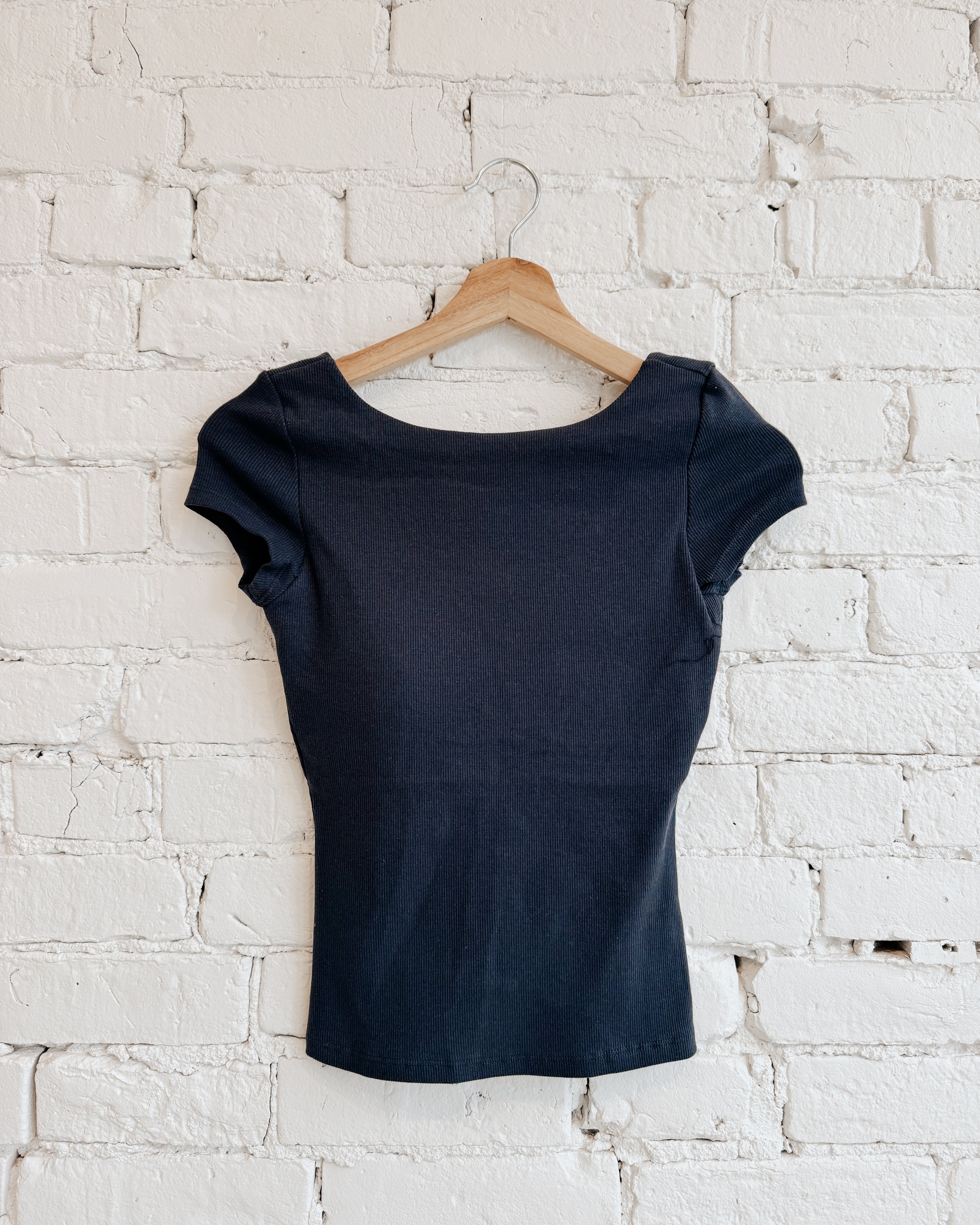 COTTON CORE BRIDA RIBBED LOW BACK TEE - SEA BLUE