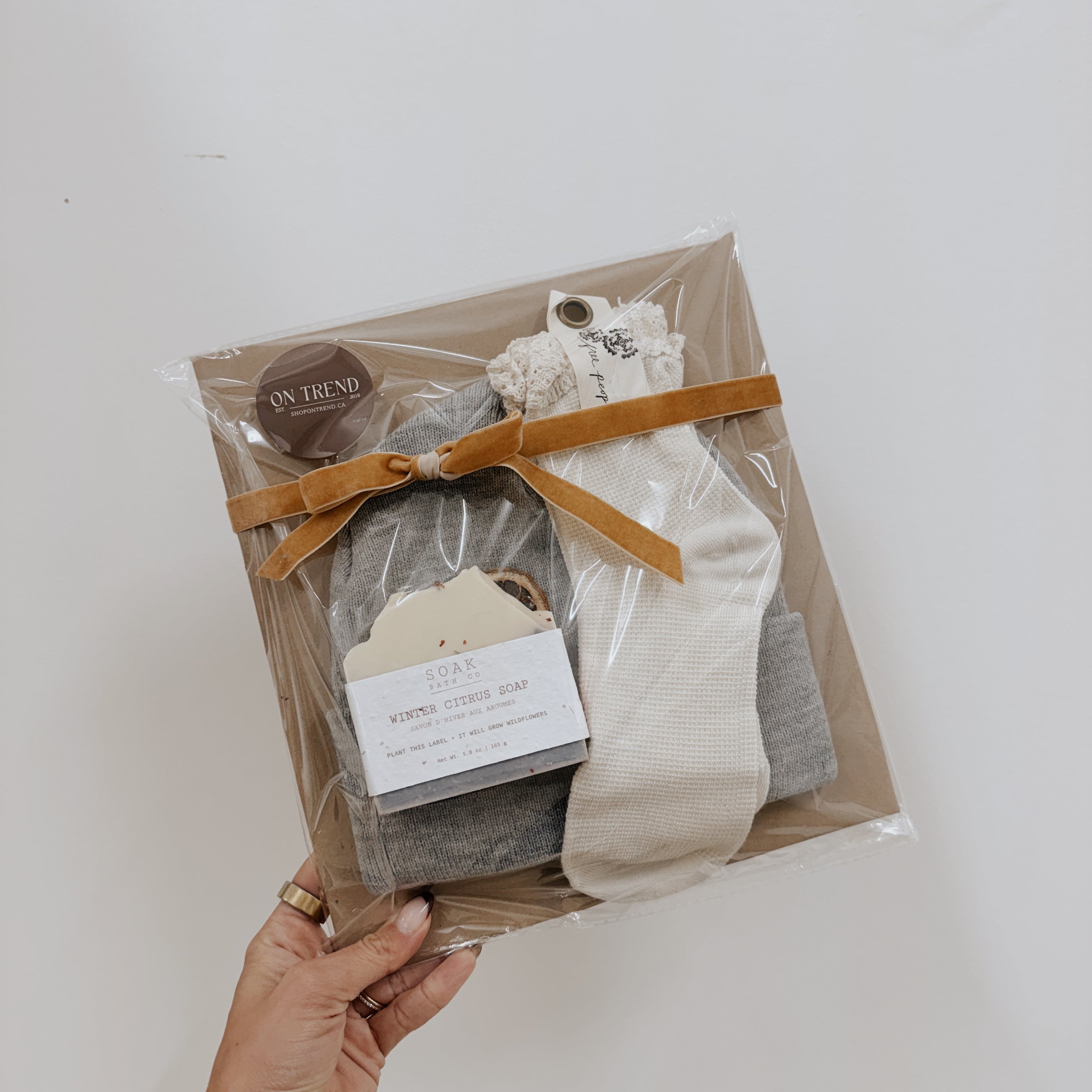 ON TREND GIFT SET #033