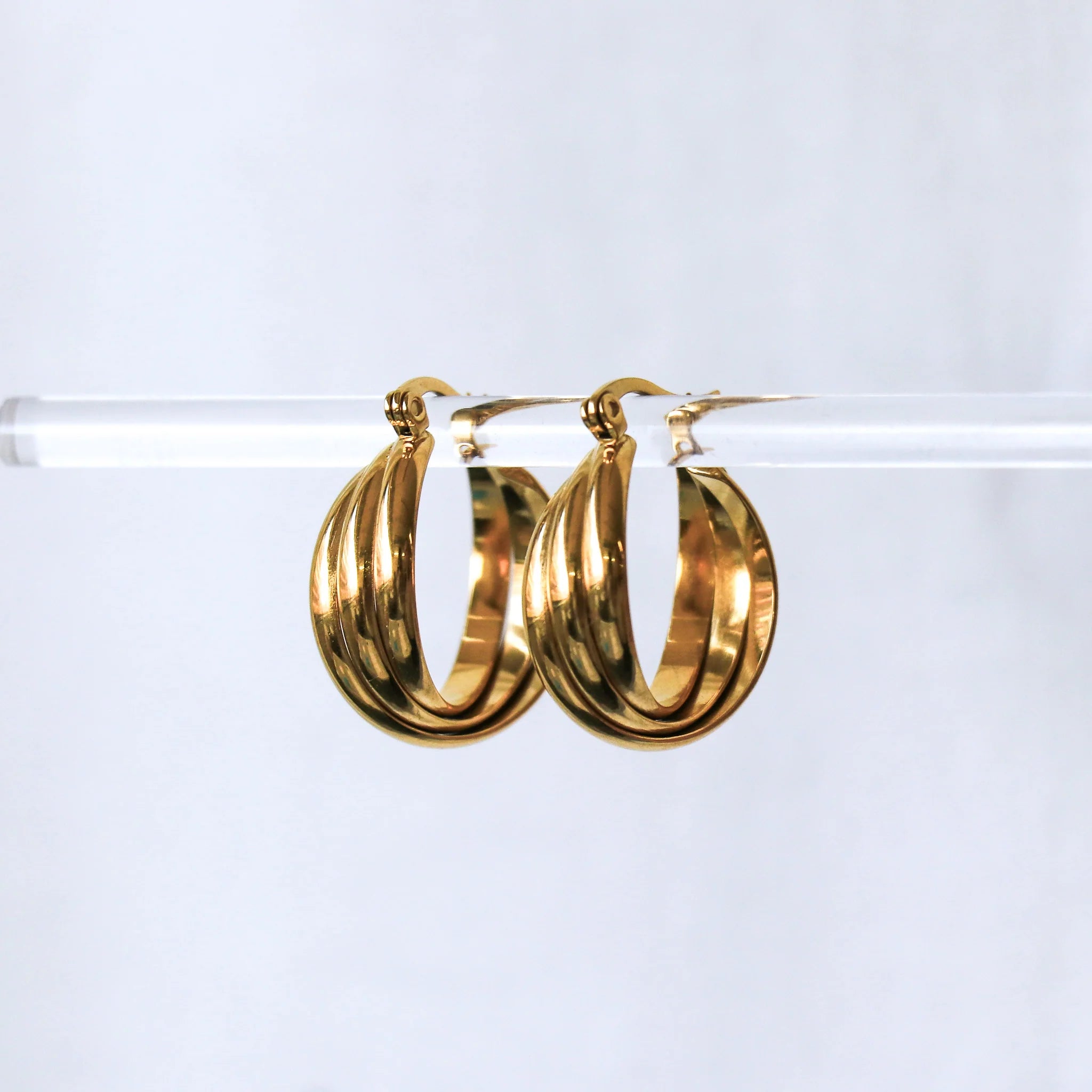 LICARO CHUNKY HOOP EARRINGS - GOLD