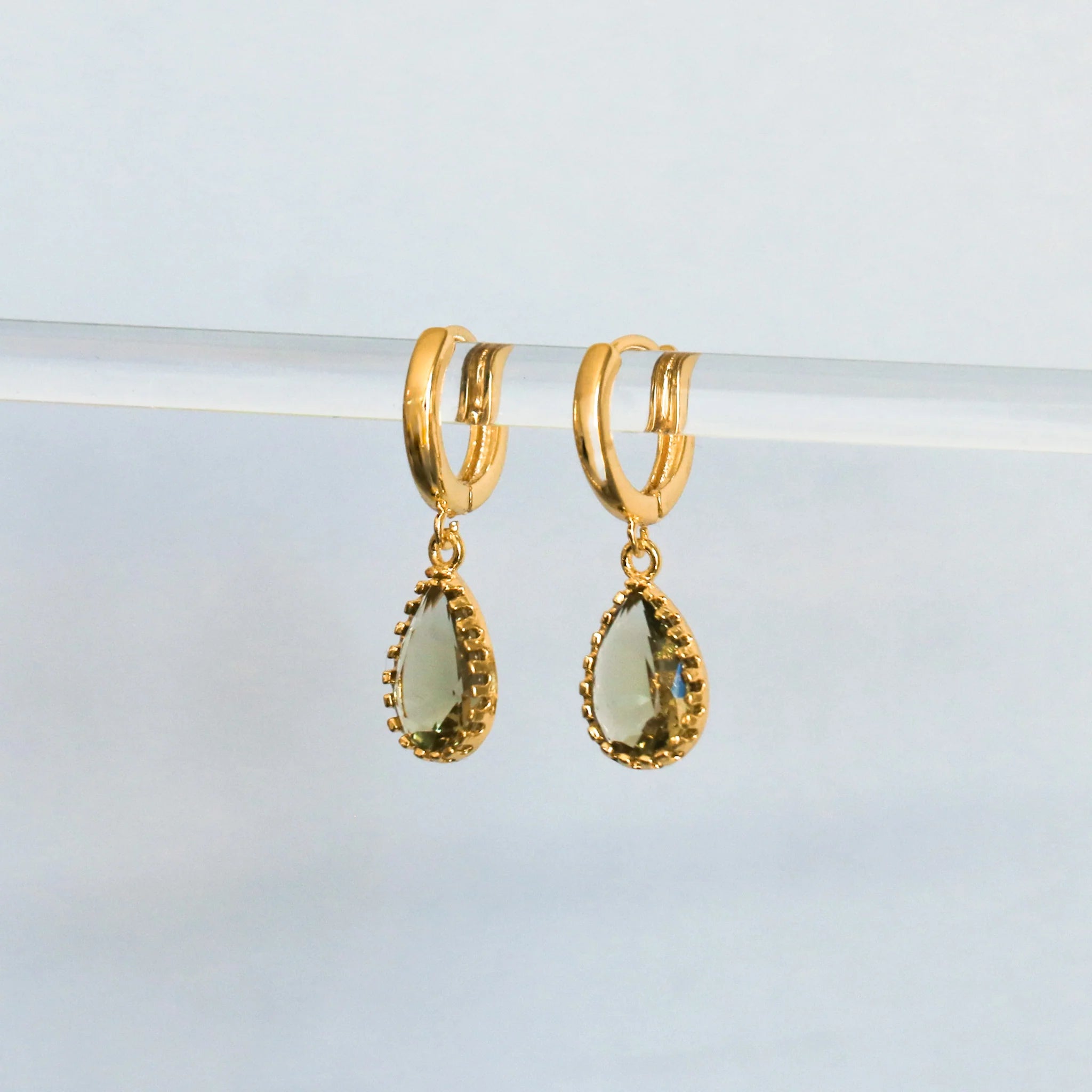 DIPO PENDANT EARRINGS - OLIVE