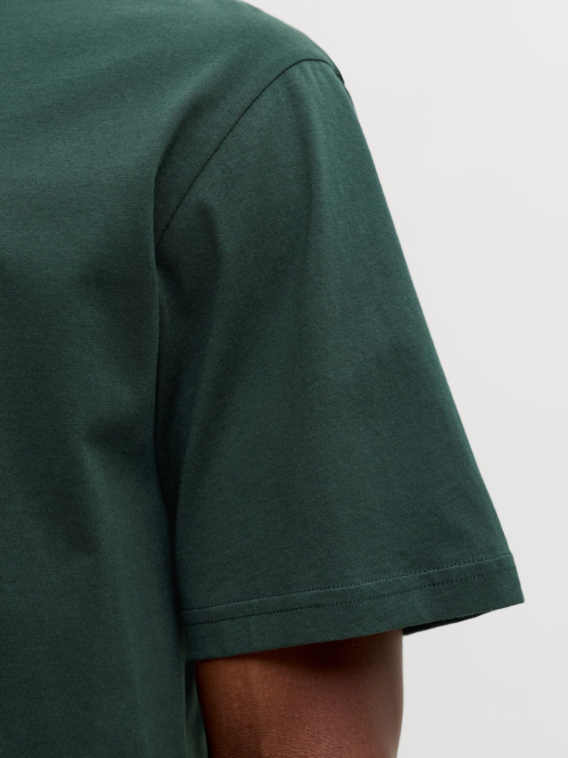 JJ STAR SS TEE - SCARAB