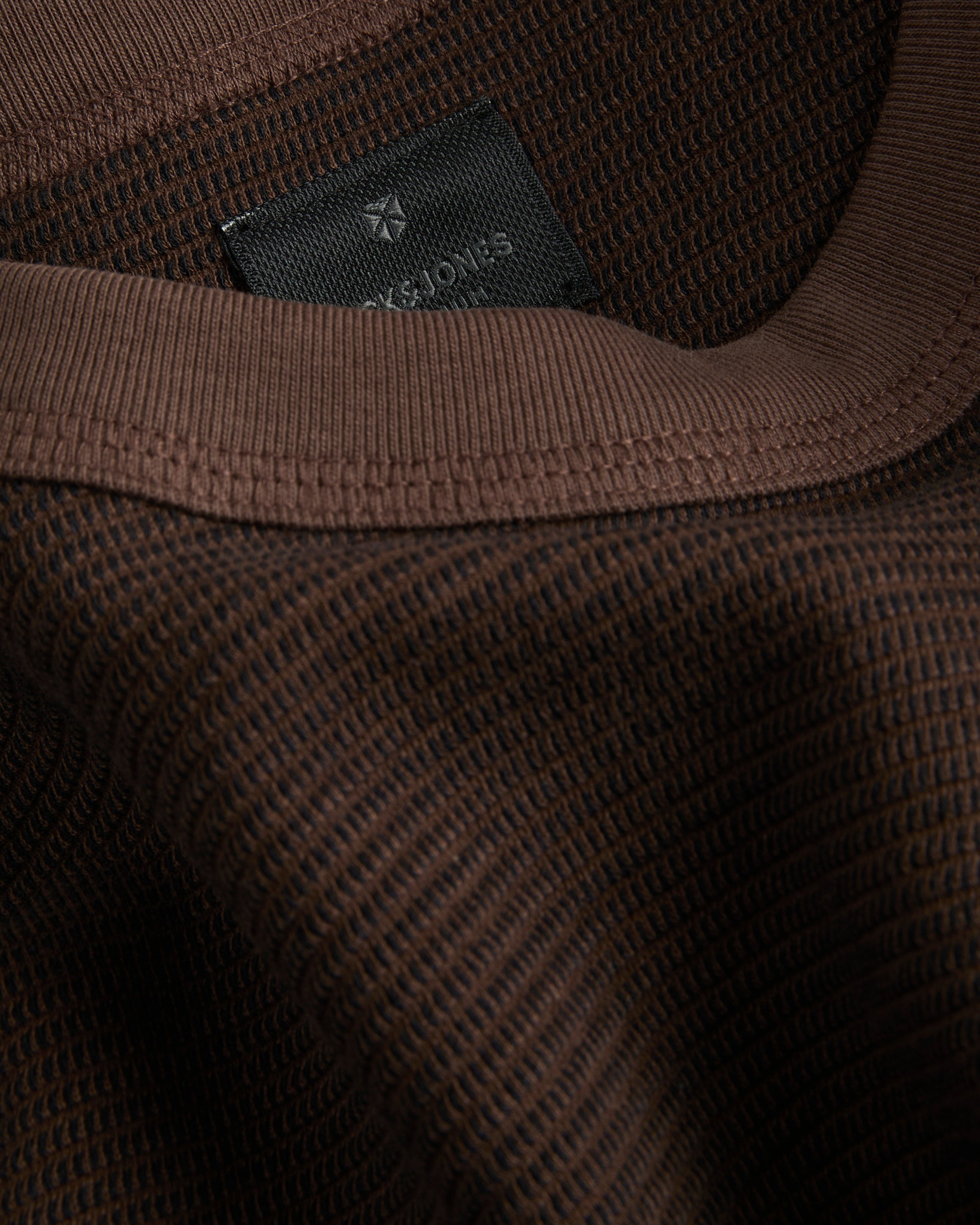 JJ BLATHEO LONG SLEEVE - CHOCOLATE