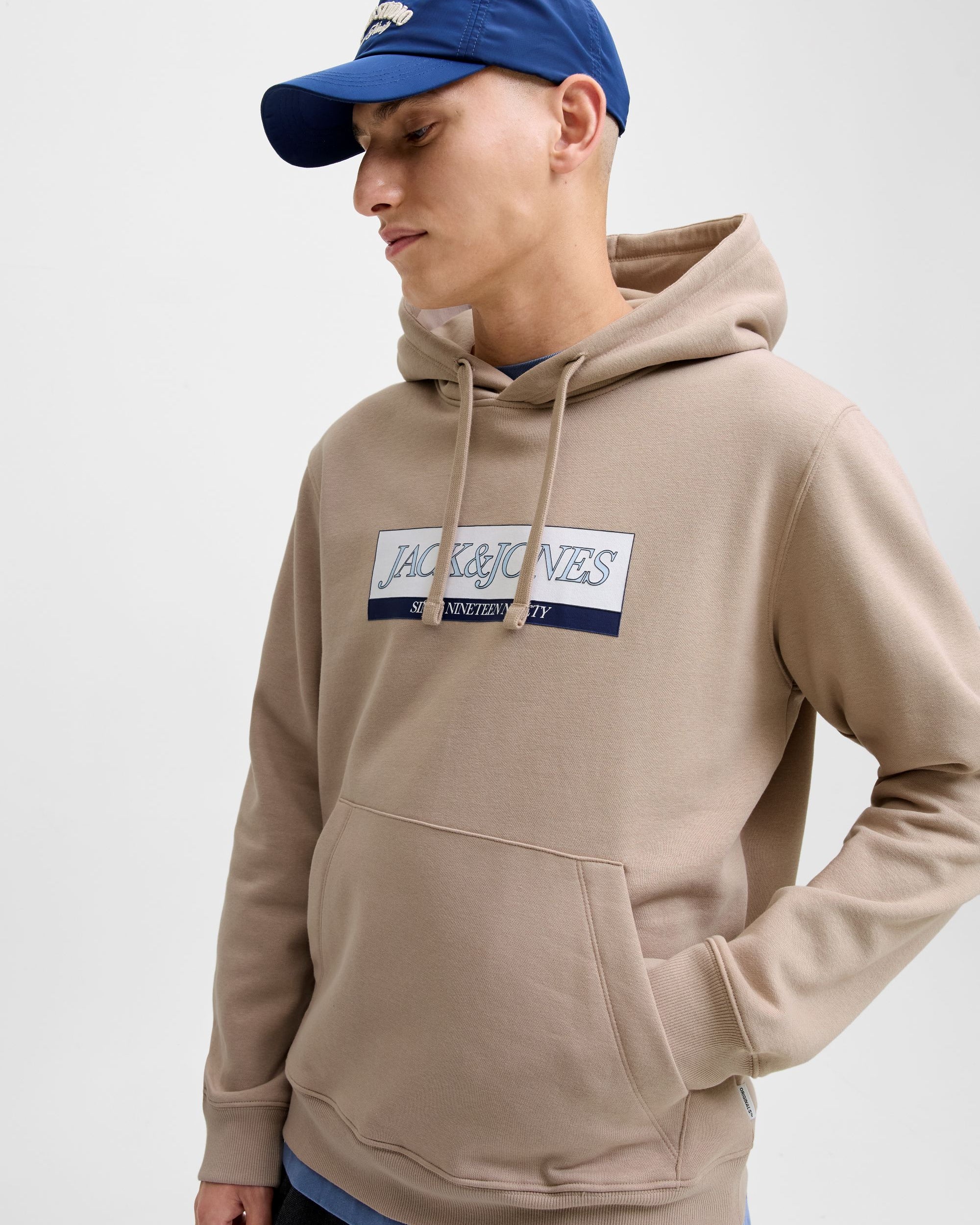 JJ ORINWOOD BLOCK BRANDING HOODIE - MOCHA