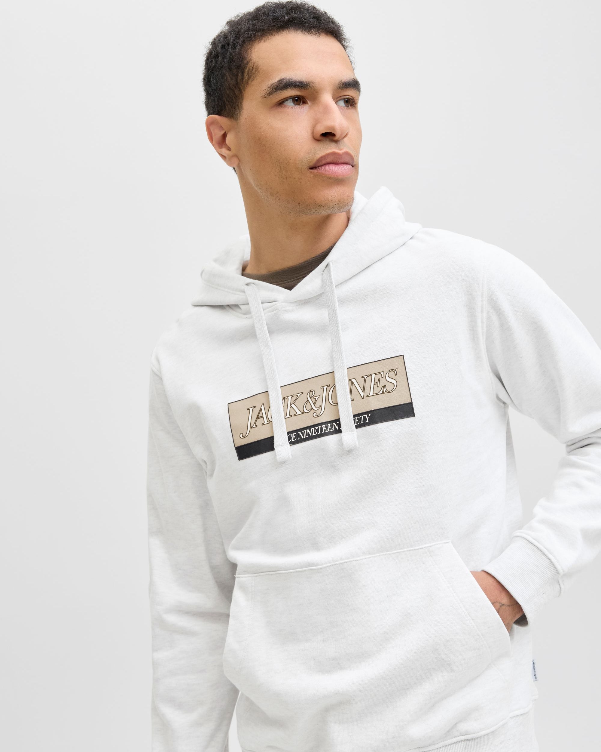 JJ ORINWOOD BLOCK BRANDING HOODIE - BRIGHT WHITE