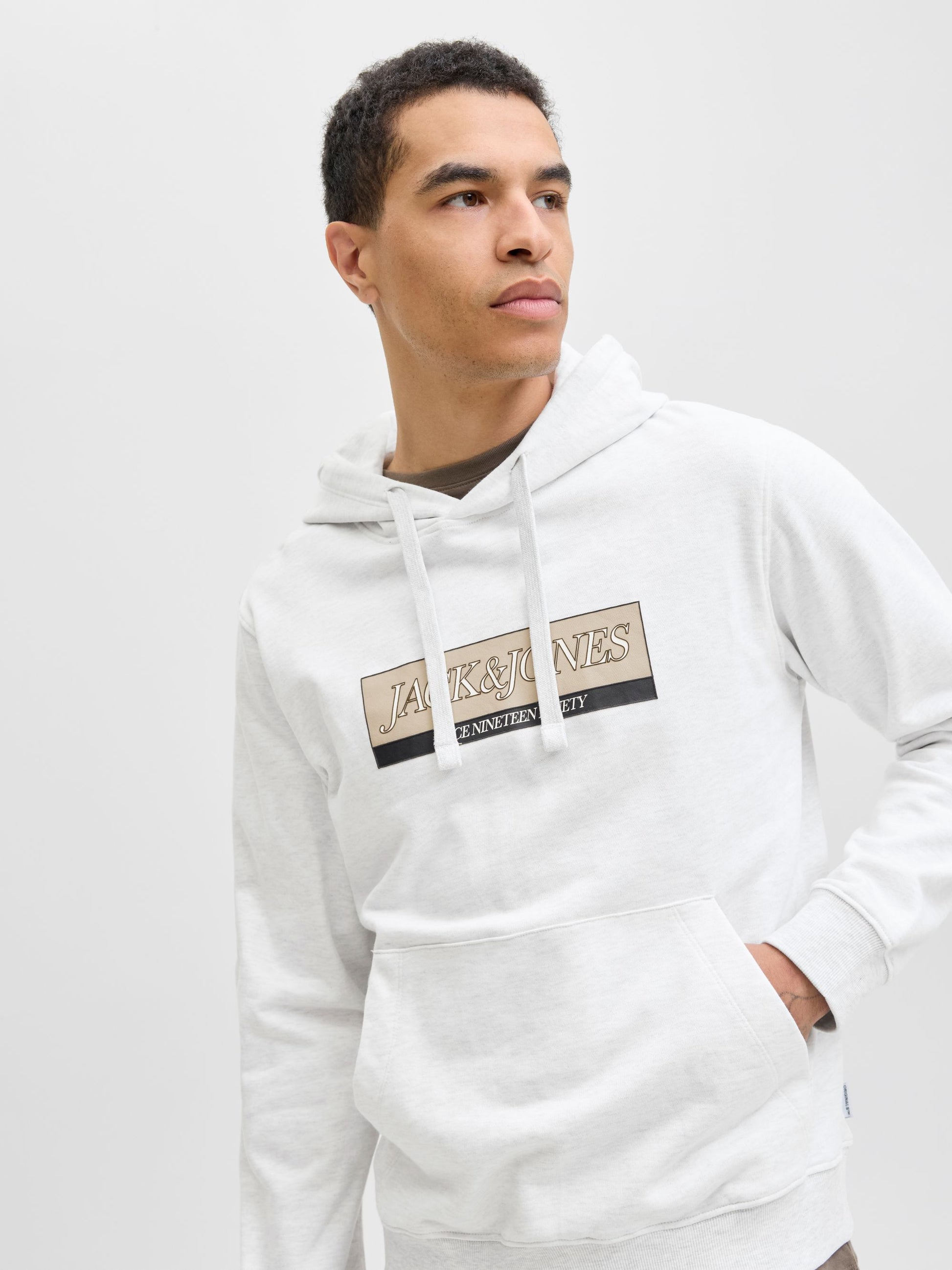 JJ ORINWOOD BLOCK BRANDING HOODIE - BRIGHT WHITE