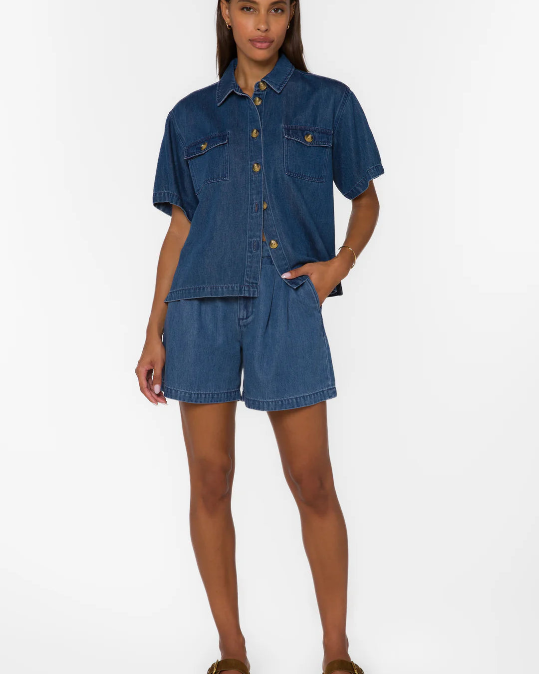 VELVET HEART KATYA PLEATED SHORTS - MEDIUM WASH