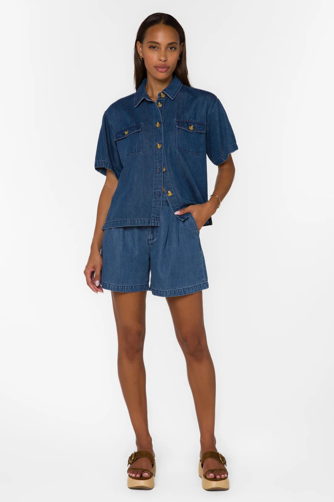 VELVET HEART KATYA PLEATED SHORTS - MEDIUM WASH