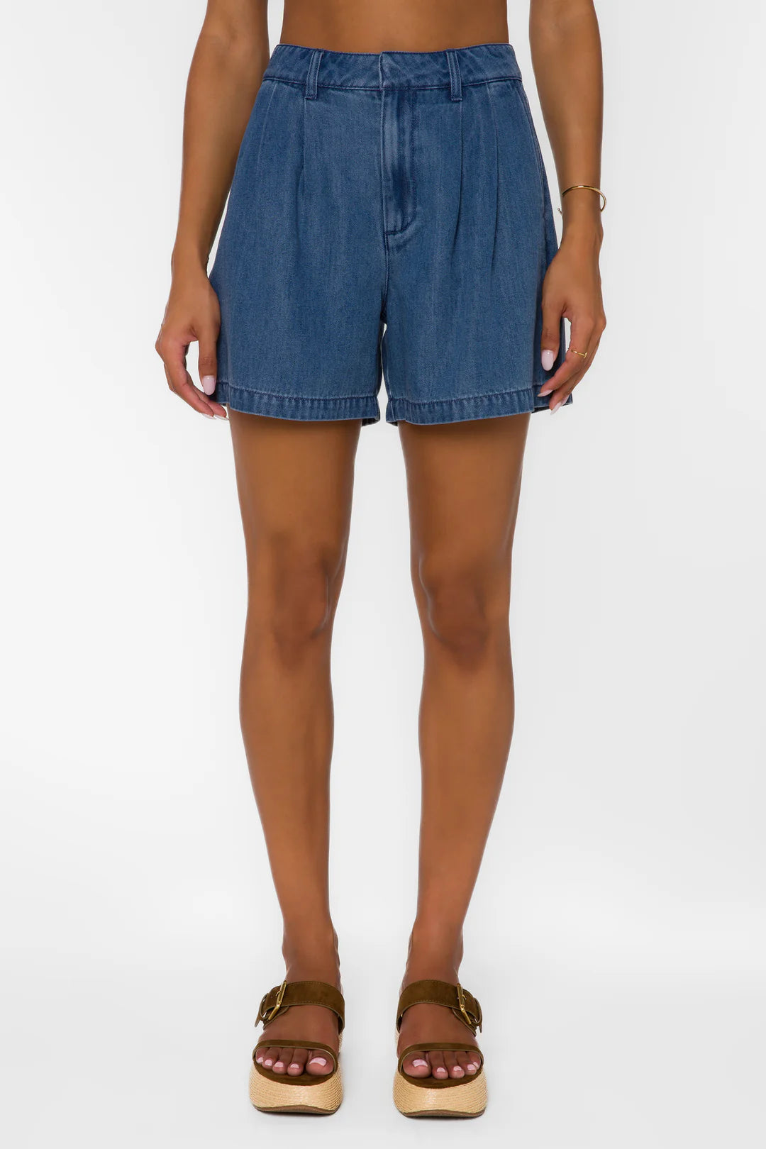 VELVET HEART KATYA PLEATED SHORTS - MEDIUM WASH