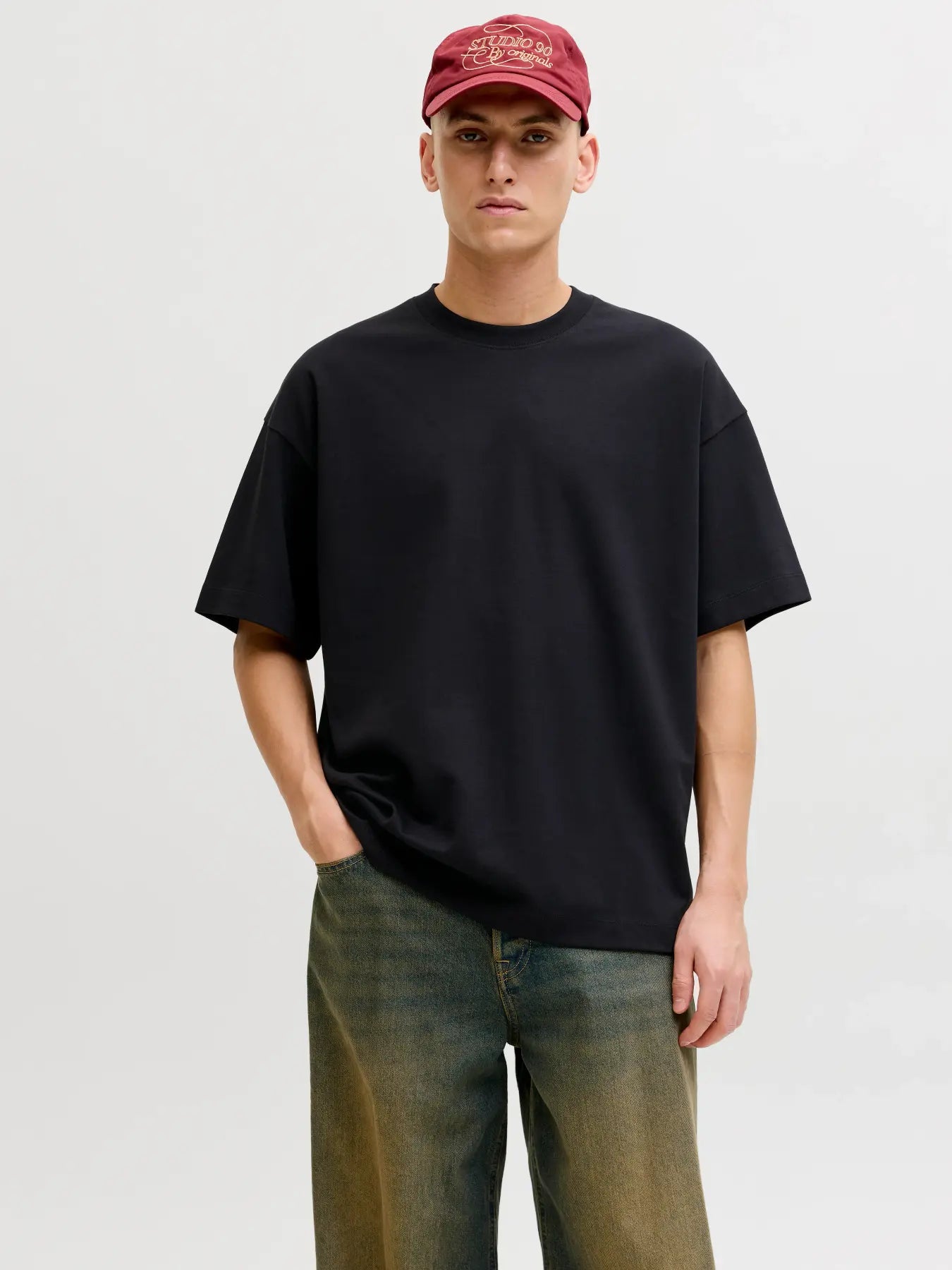 JJ BARRON O NECK TEE - BLACK