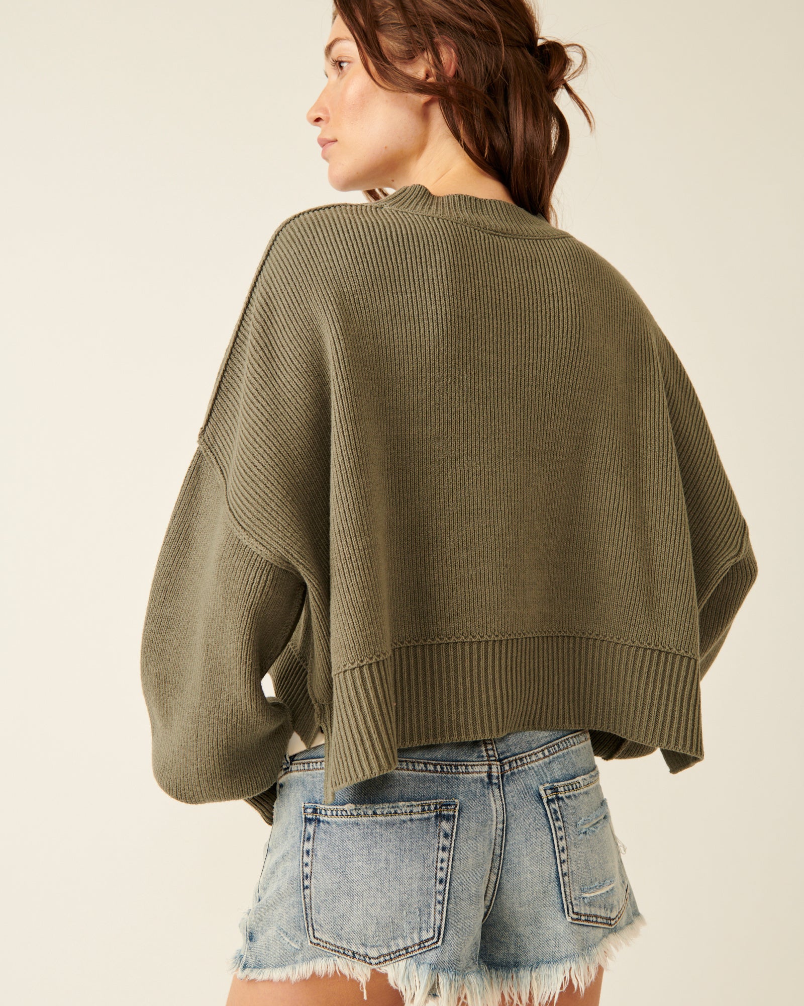 FREE PEOPLE EASY STREET CROP PULLOVER - DRIED BASIL - LAST SIZE S