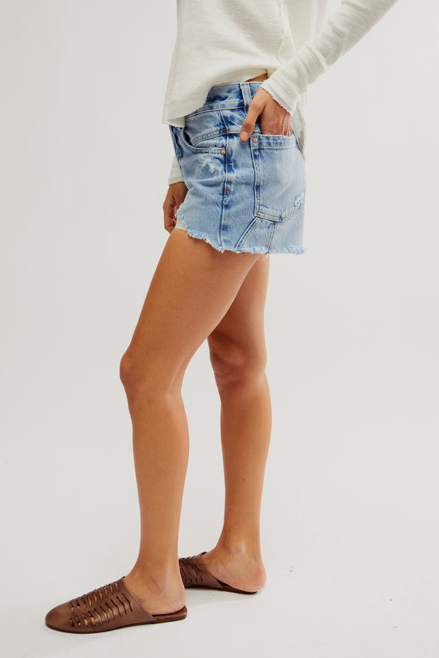 FREE PEOPLE NOW OR NEVER SHORT - LIGHT BLUE