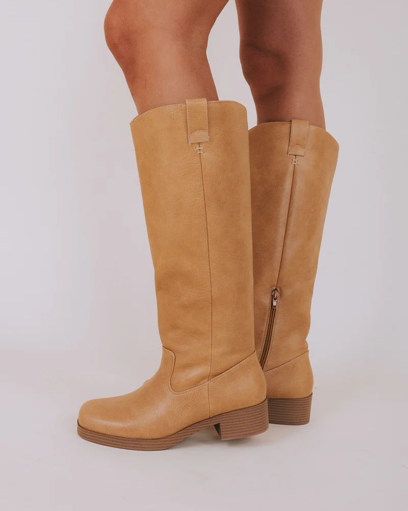 CHINESE LAUNDRY YURIE PULL ON BOOT - CAMEL