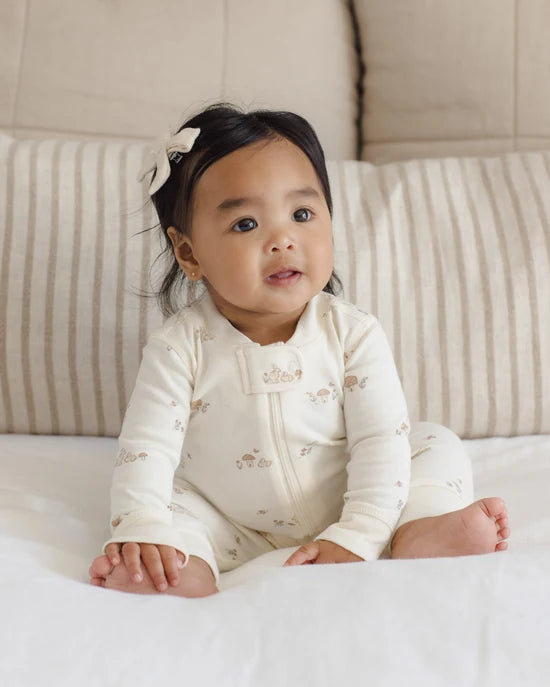 QUINCY MAE ZIP LONG SLEEVE SLEEPER - BUNNIES