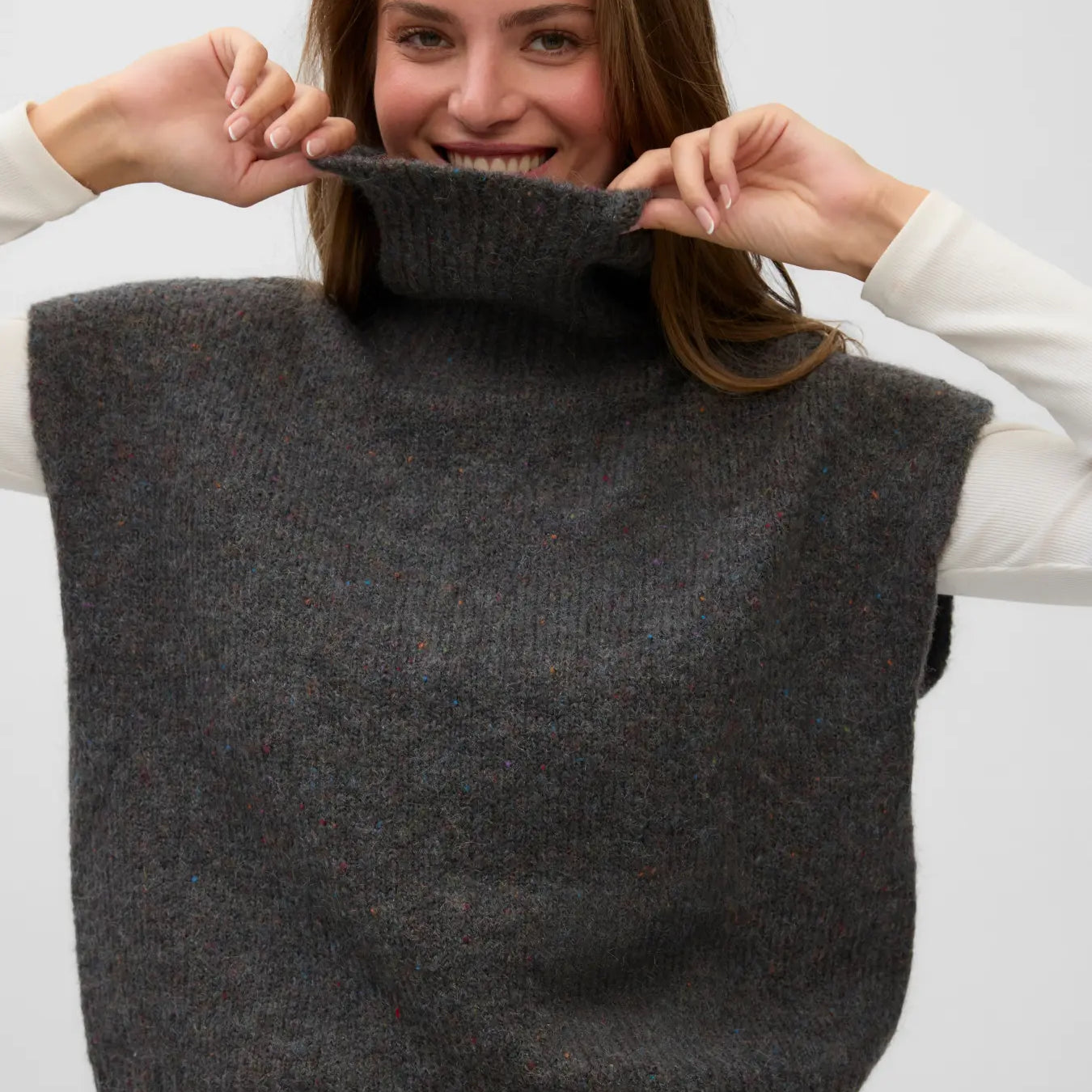 VM INGRID ROLLNECK VEST - DARK GREY MELANGE