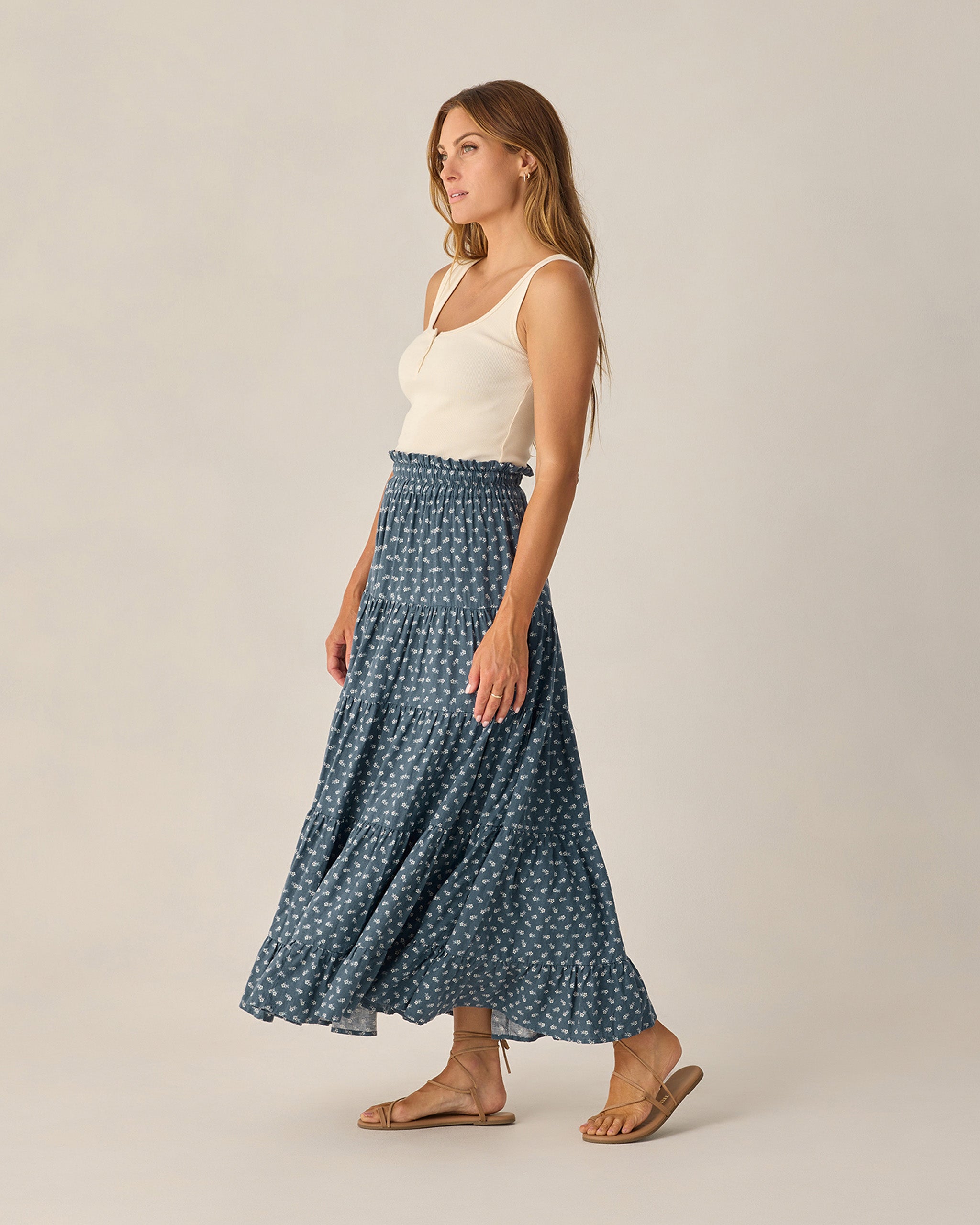 RYLEE + CRU RUFFLED TIERED MAXI SKIRT - BLUE DITSY