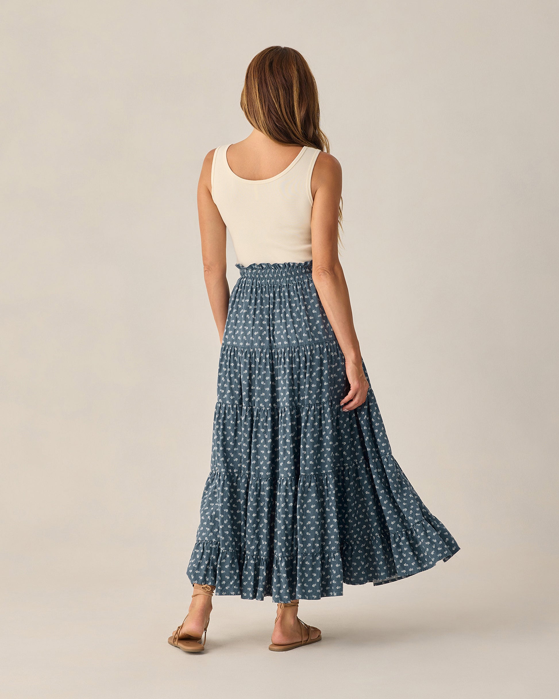 RYLEE + CRU RUFFLED TIERED MAXI SKIRT - BLUE DITSY