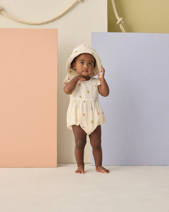 RYLEE + CRU AMELIA ROMPER - EMBROIDERED DAISIES
