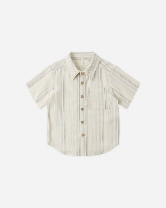 RYLEE + CRU COLLARED SHORT SLEEVE SHIRT - SEA STRIPE