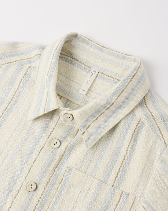 RYLEE + CRU COLLARED SHORT SLEEVE SHIRT - SEA STRIPE
