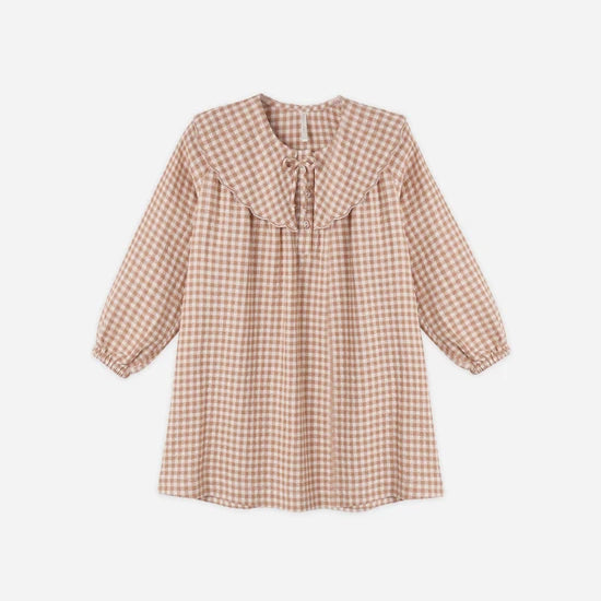 RYLEE + CRU COLLETTE GINGHAM DRESS - FAWN