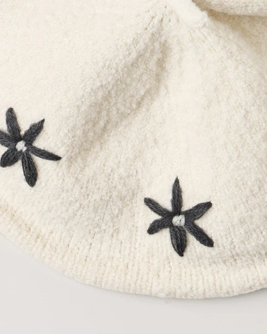 RYLEE + CRU TULIP BERET - MIDNIGHT DAISIES