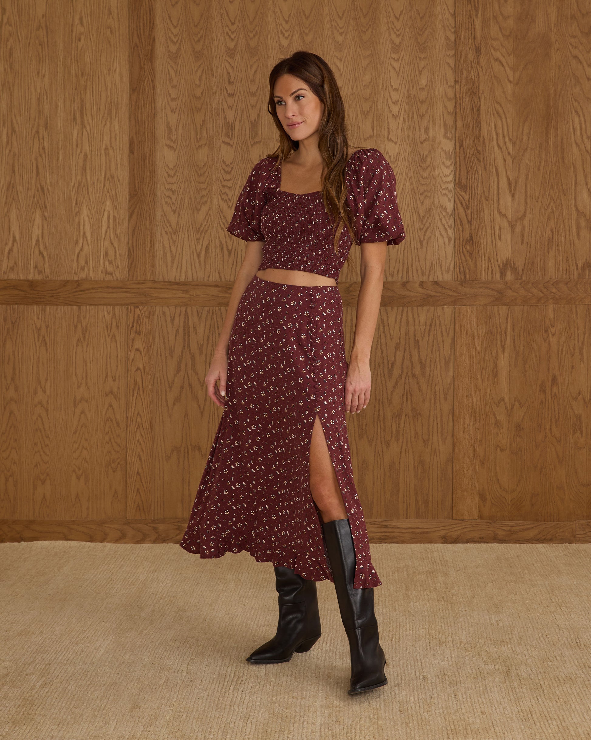 RYLEE + CRU BUTTON SLIT SKIRT - HARVEST BERRY
