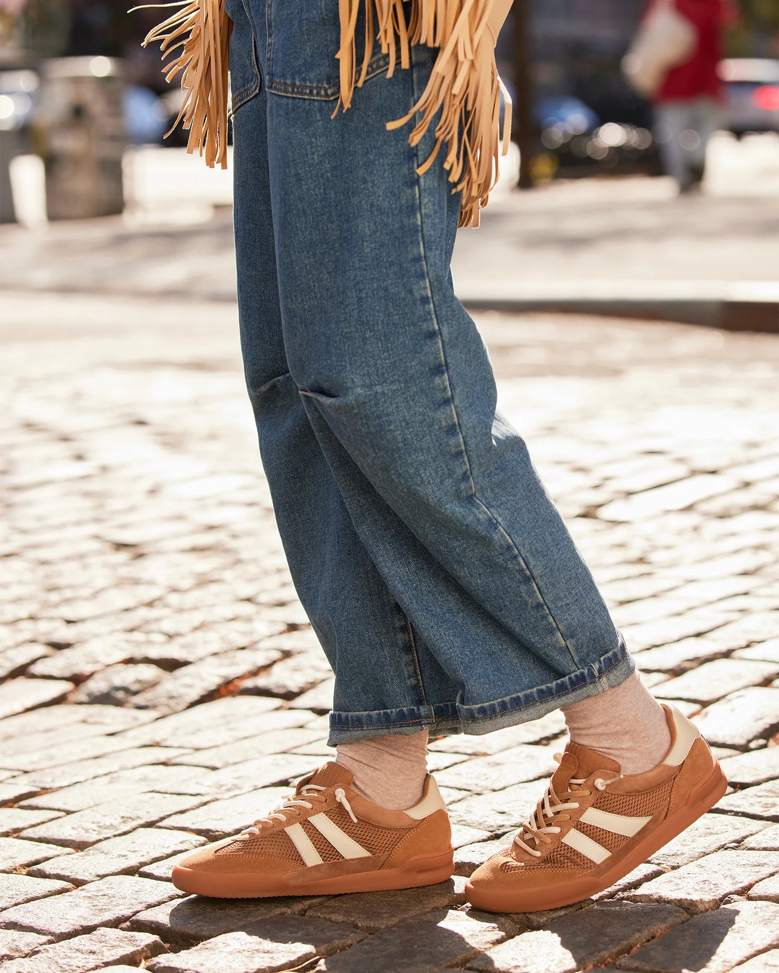 STEVE MADDEN VERDICT SNEAKER - TAN