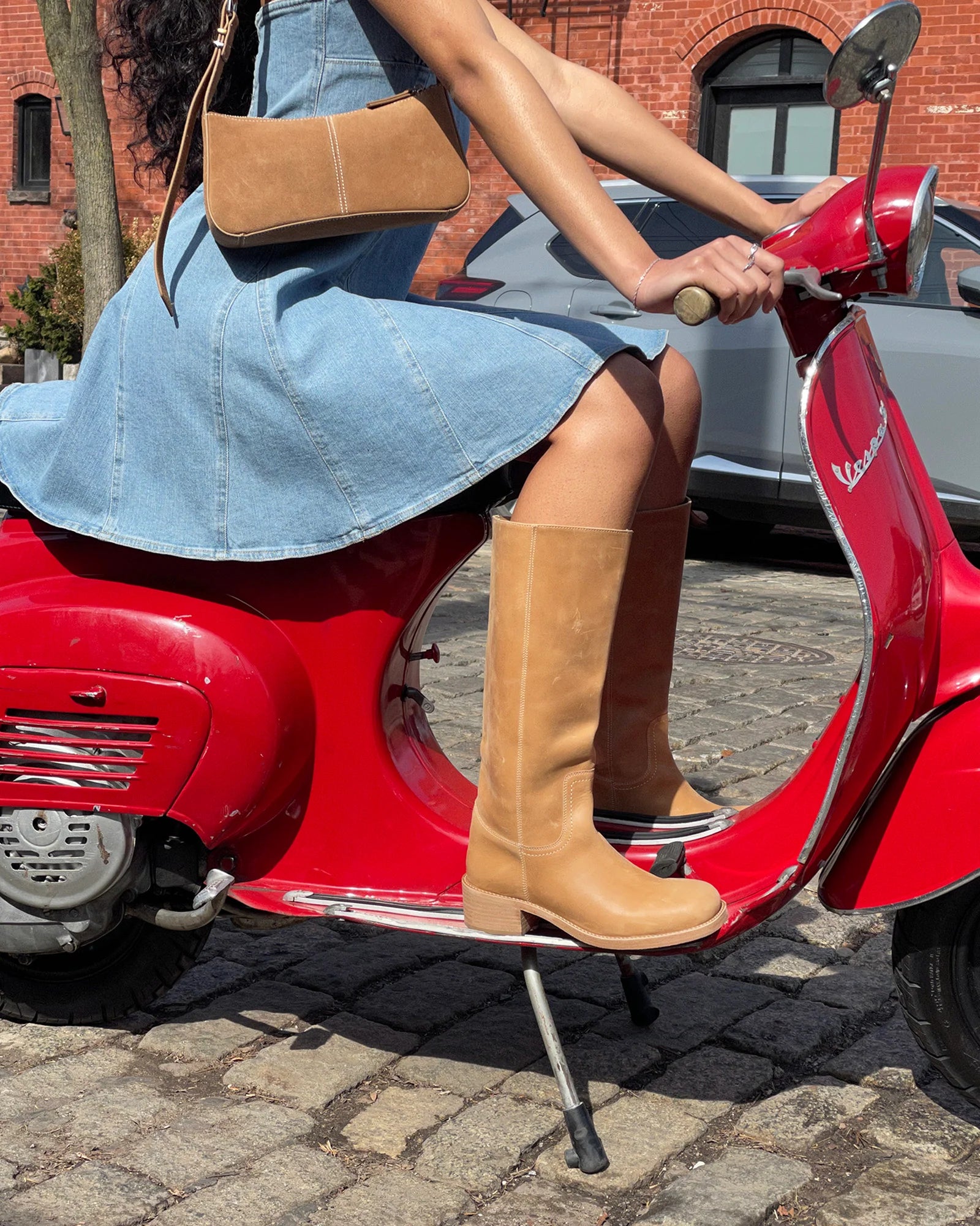 STEVE MADDEN RIGGSS LEATHER BOOT - TAN