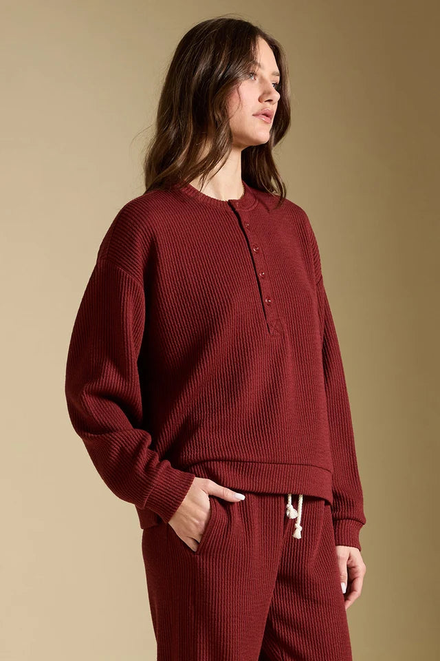 SALTWATER LONG SLEEVE PULLOVER - MERLOT