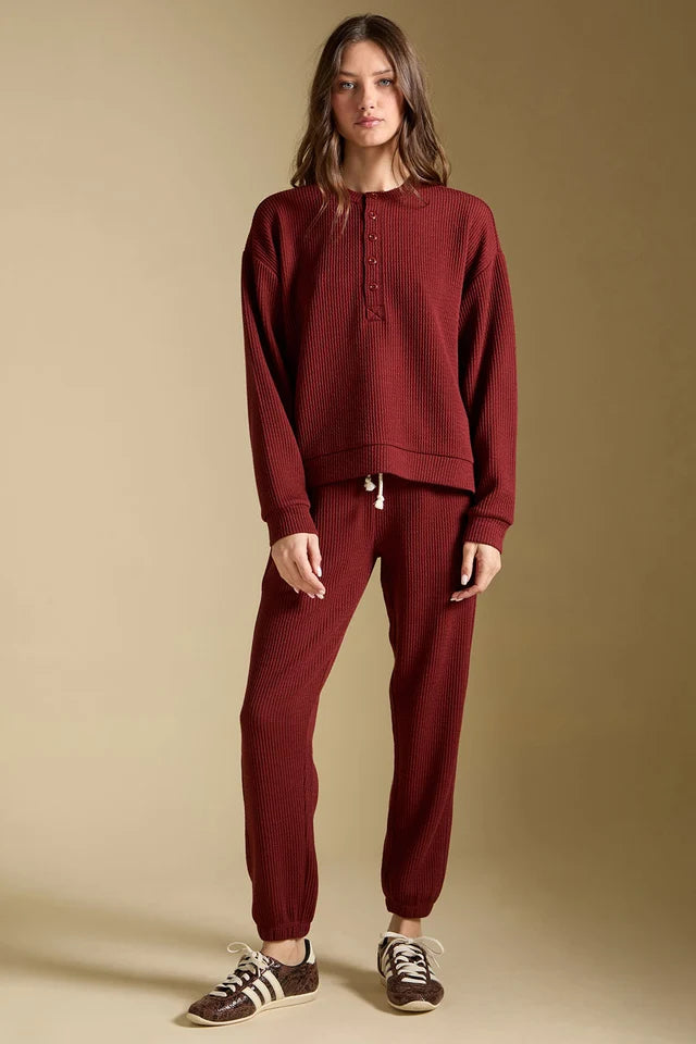 SALTWATER LONG SLEEVE PULLOVER - MERLOT