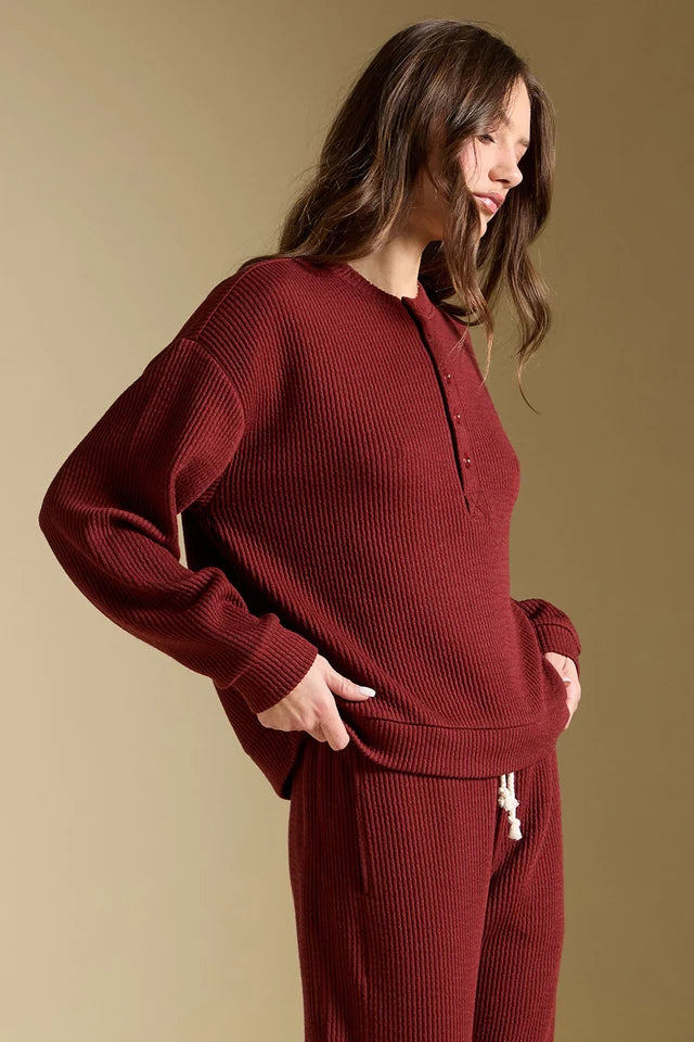 SALTWATER LONG SLEEVE PULLOVER - MERLOT