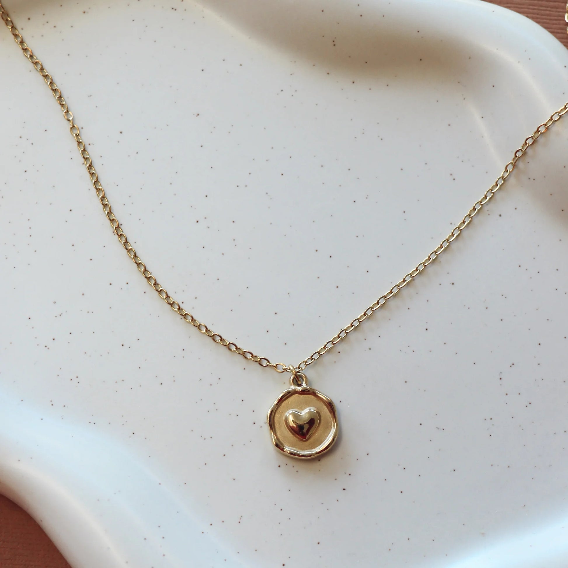 CORIO PENDANT NECKLACE - GOLD