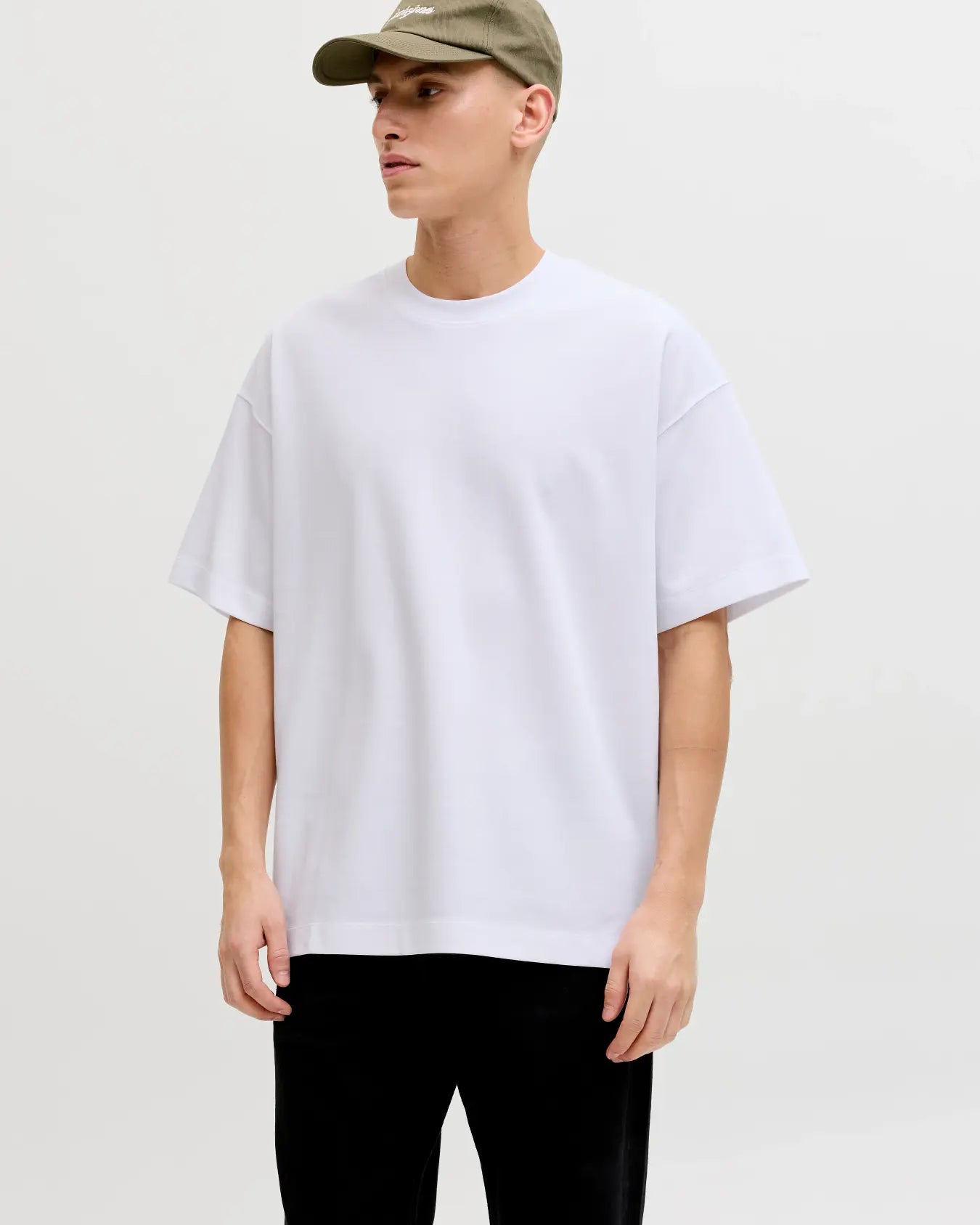 JJ BARRON O NECK TEE - WHITE