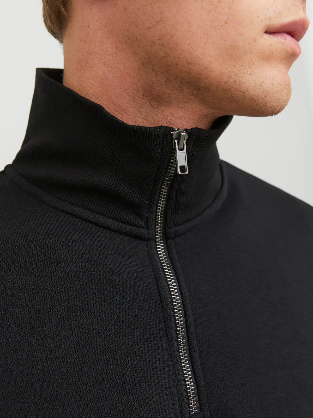 JJ BRADLEY SWEAT HALF ZIP PULLOVER - BLACK
