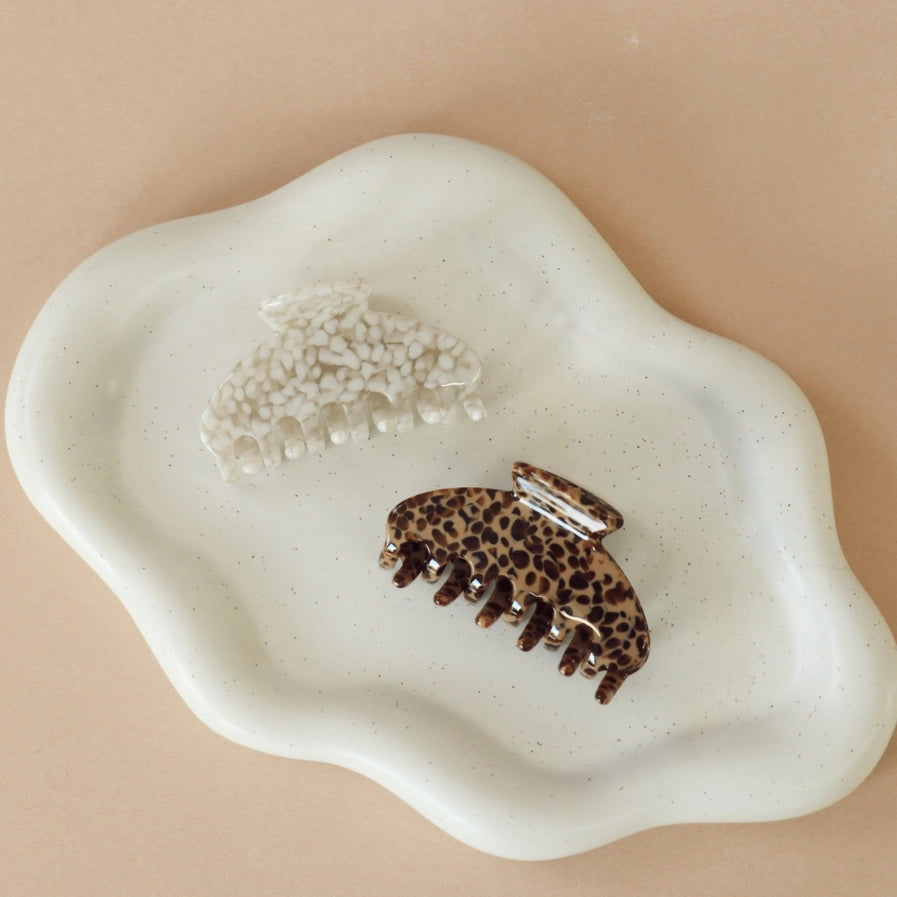 NELLA CLAW CLIP - BEIGE MULTI